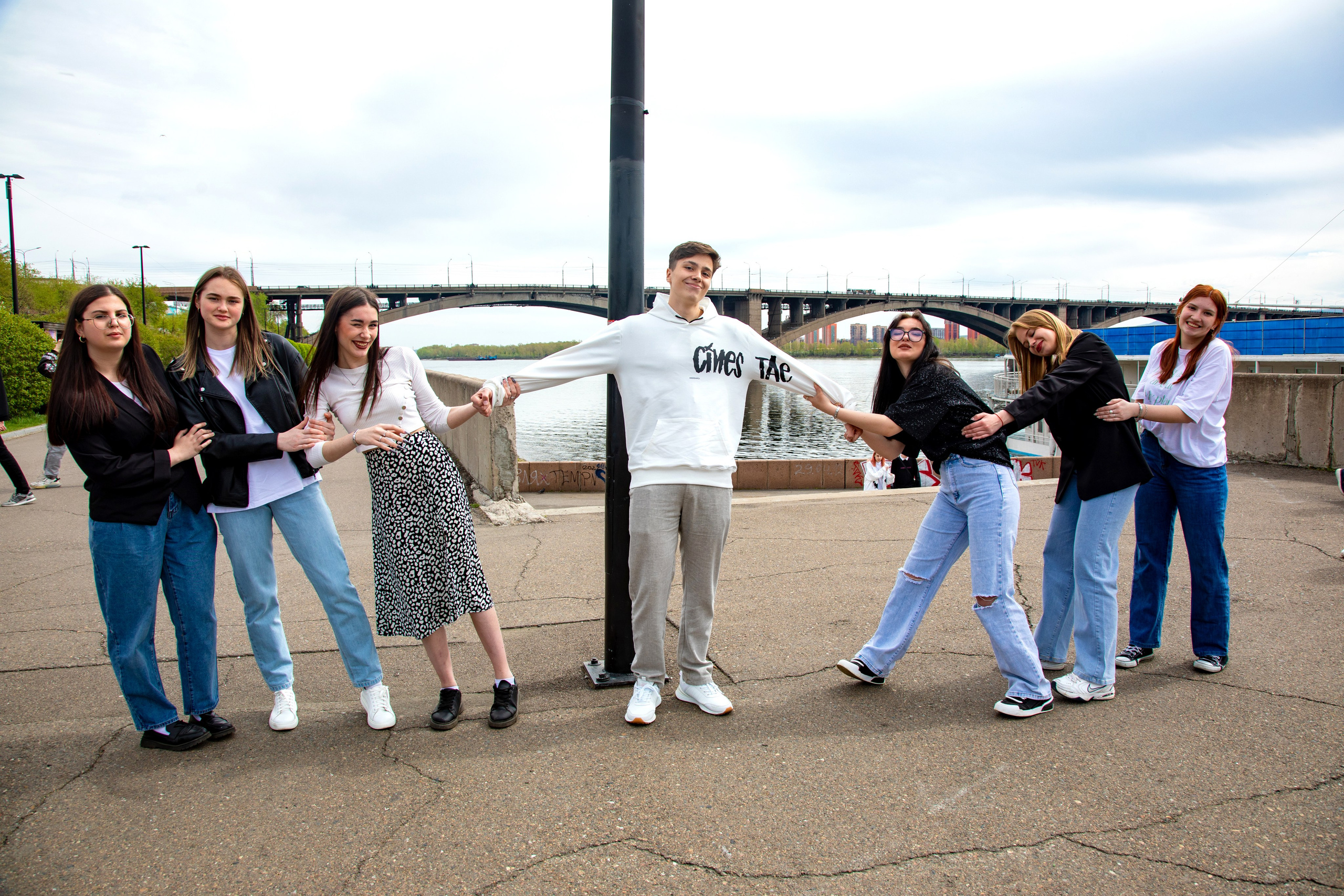 Выпускные альбомы в Красноярске. Студия Колибри