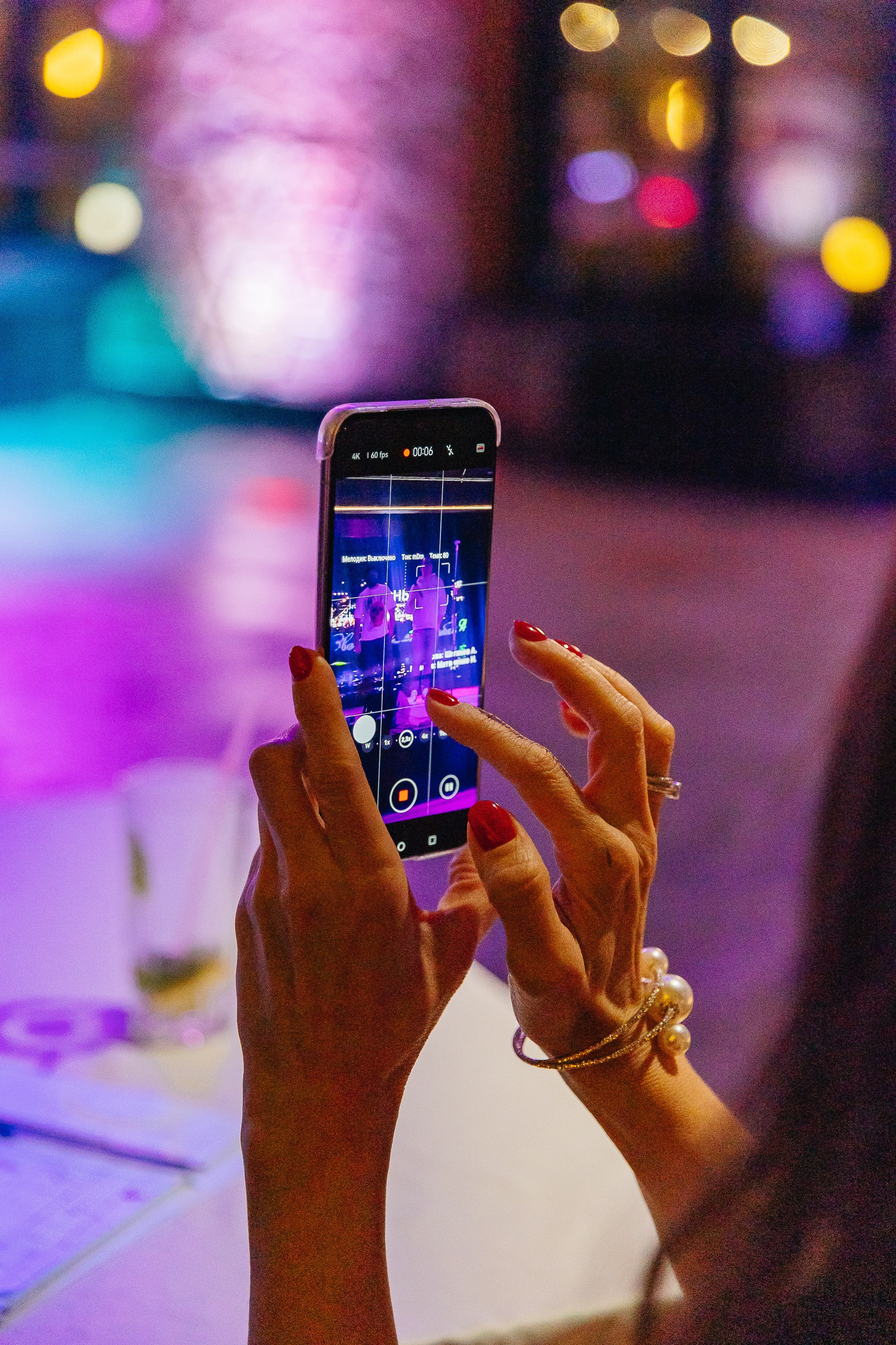 Конкурс караоке в RizzW. Фотограф Москва, Балашиха, МО. Свадьбы, репортажи, контент, портреты