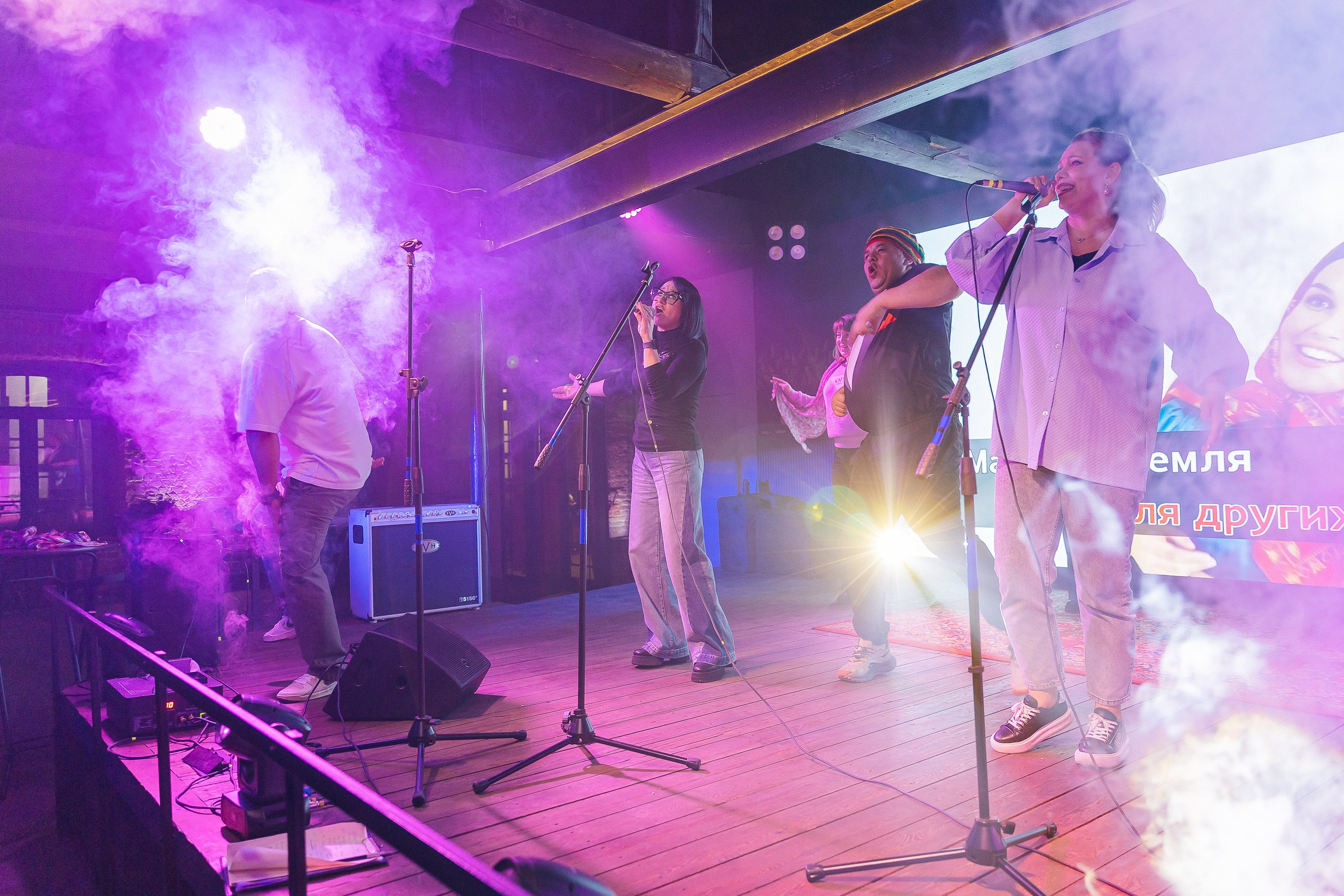 Конкурс караоке в RizzW. Фотограф Москва, Балашиха, МО. Свадьбы, репортажи, контент, портреты