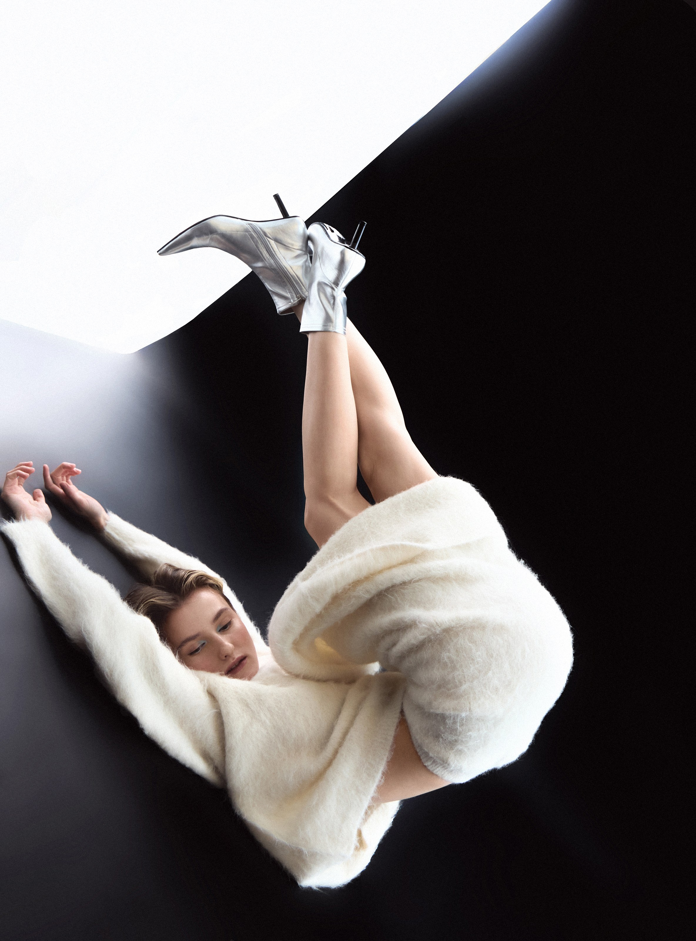 VISUAL CAMPAIGN / SILVER METALLIC. Таис Суворова — Арт-директор, Fashion & Still Life фотограф. Кампейны и High-End ретушь. Москва