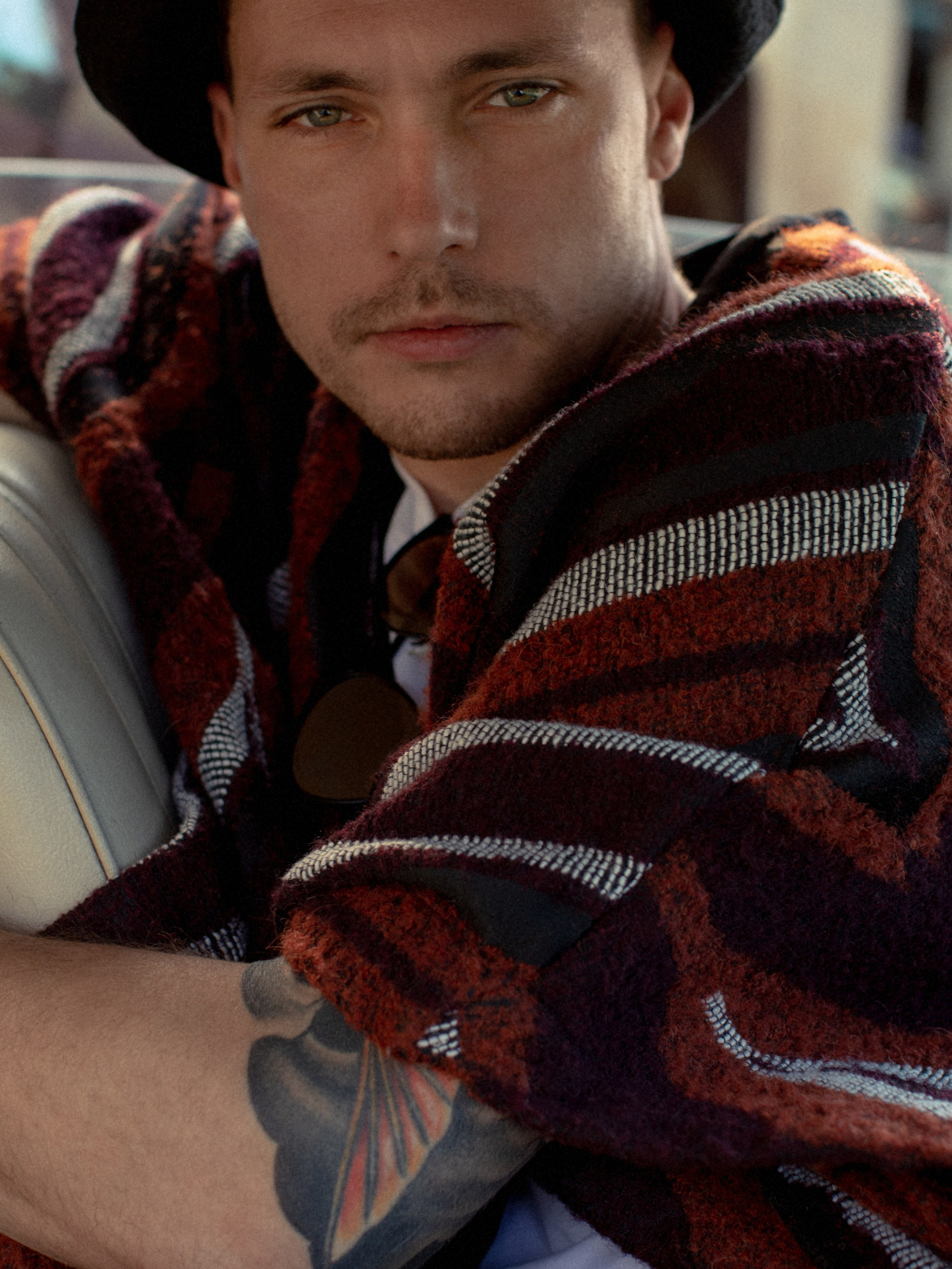RETRO WORKSHOP / MENSWEAR EDITORIAL. Таис Суворова — Арт-директор, Fashion & Still Life фотограф. Кампейны и High-End ретушь. Москва