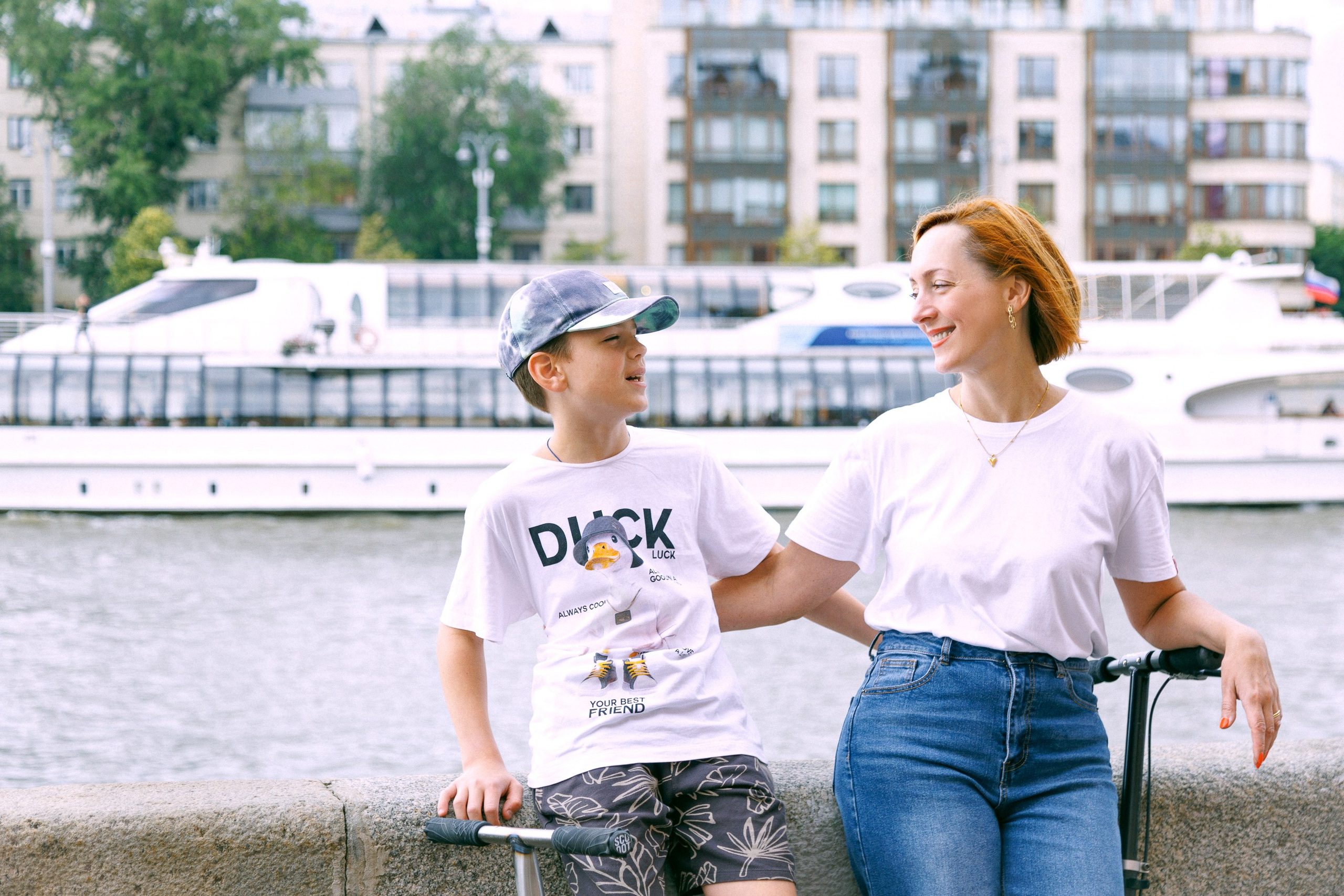 Фотосессия Мама и Сын в городе. Семейный фотограф в Москве Влада Лунина