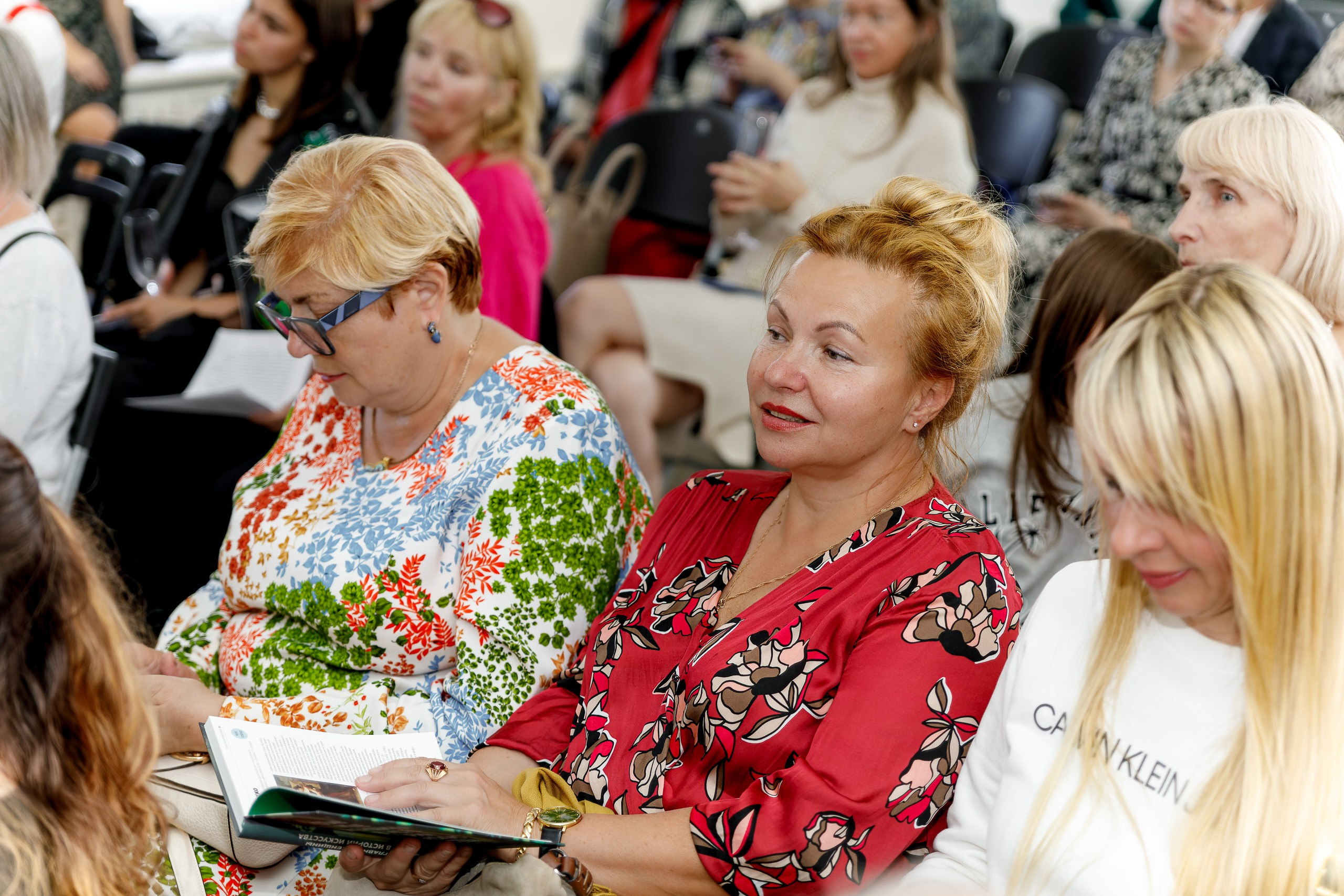 Финисаж выставки Евгения Крылова. Photographer Sergei Miroshnikov