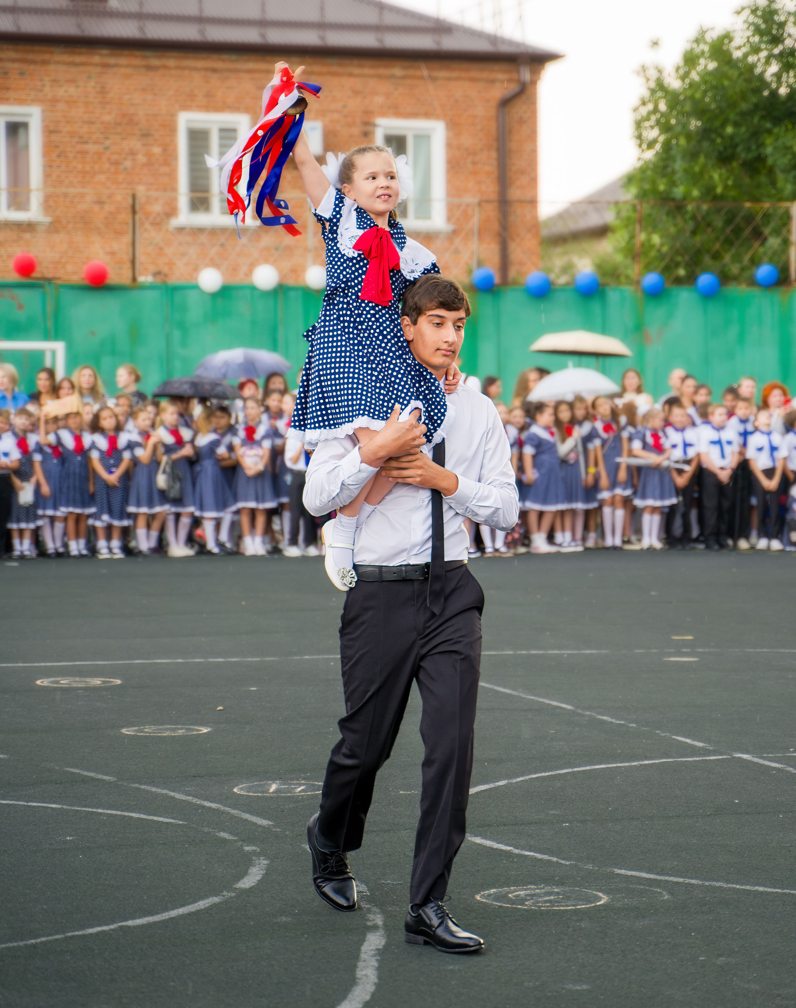 1Сентября_Гимназия 92_Первоклашки_2024. Фотографы из солнечного Краснодара Вадим и Надежда Митус