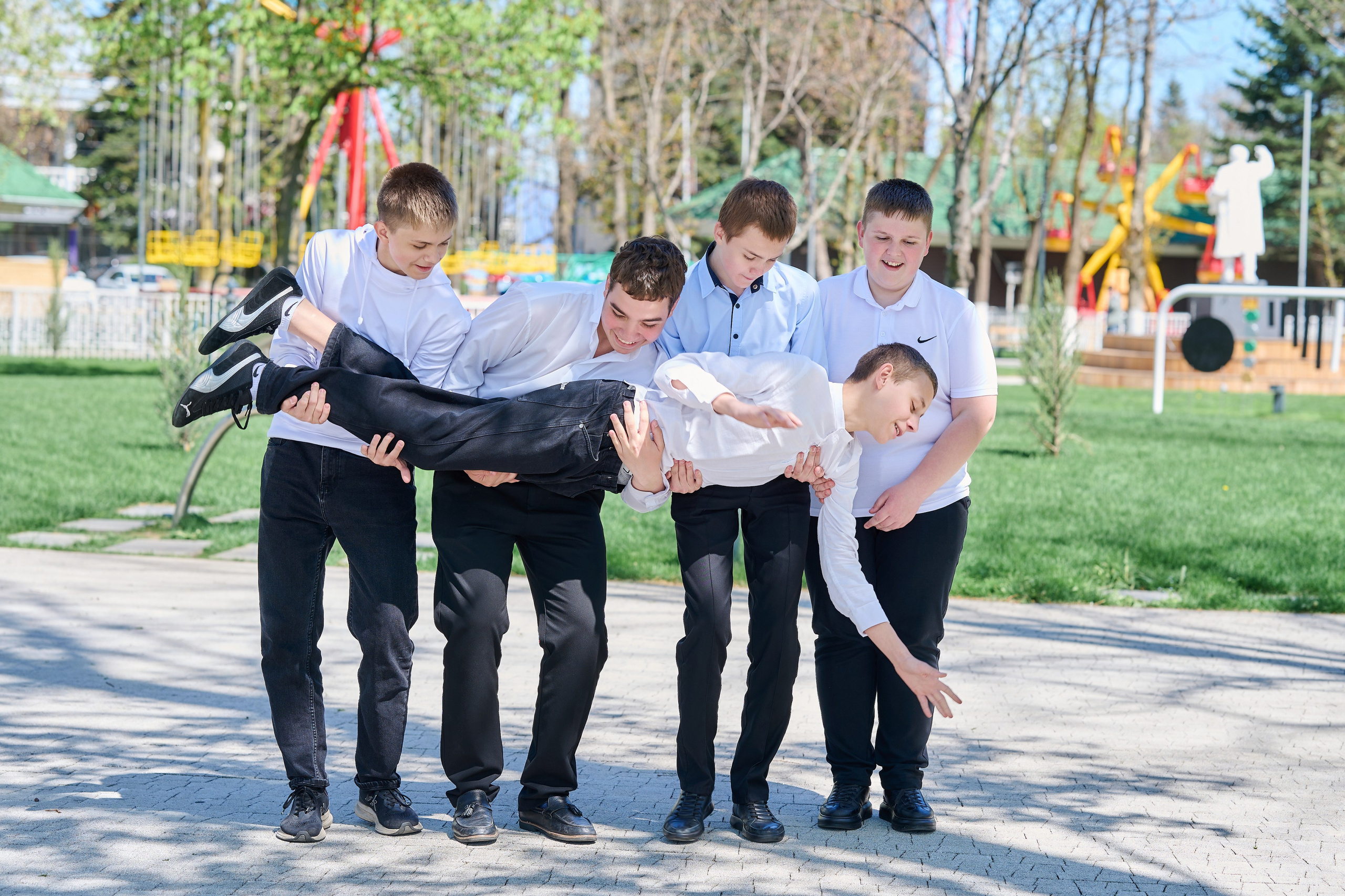 Фотосессия выпускников 9А класса СОШ 1. Школьный и семейный фотограф/видеограф в г. Курганинске