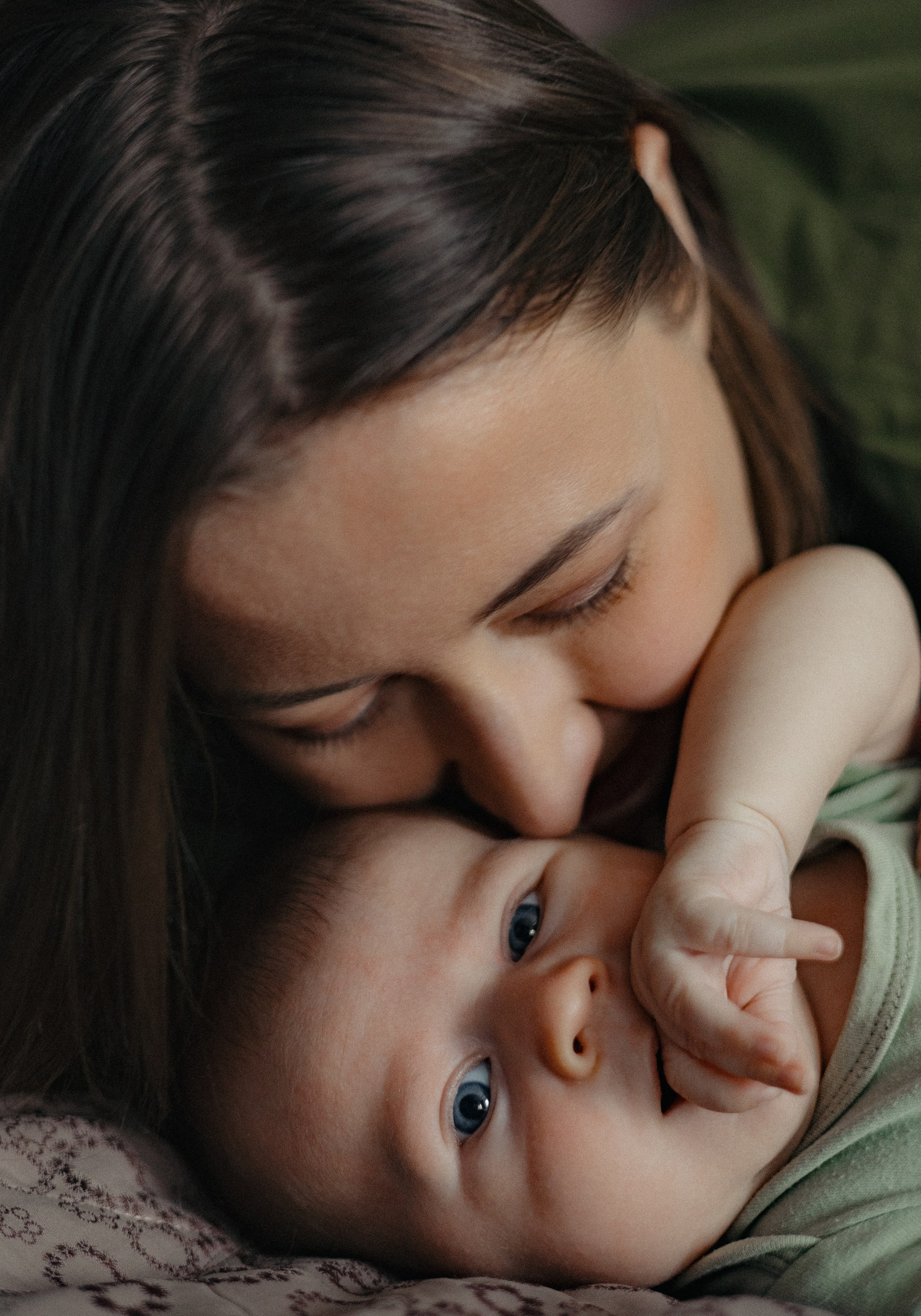 Домашняя семейная фотосессия с малышом. Портретный и семейный фотограф в Москве Мария Рослякова