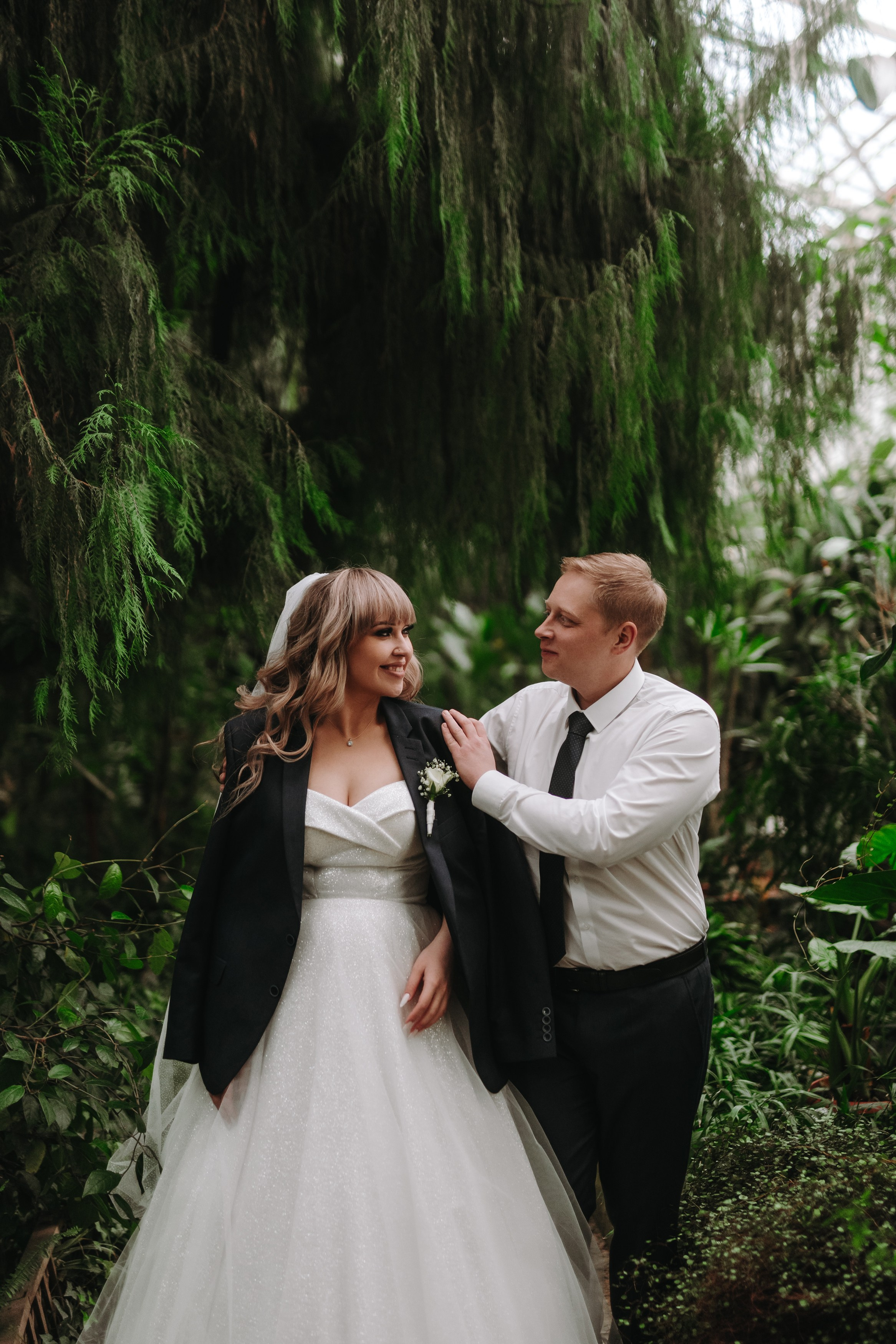 ФОТОСТУДИЯ МОНОХРОМ, КИРОВСКИЙ ЗАГС, ДВОРЕЦ БОРЬБЫ, БОТАНИЧЕСКИЙ САД, РЕСТОРАН ЯНС, ВЕДУЩИЙ РАМИС КАРИМОВ УФА