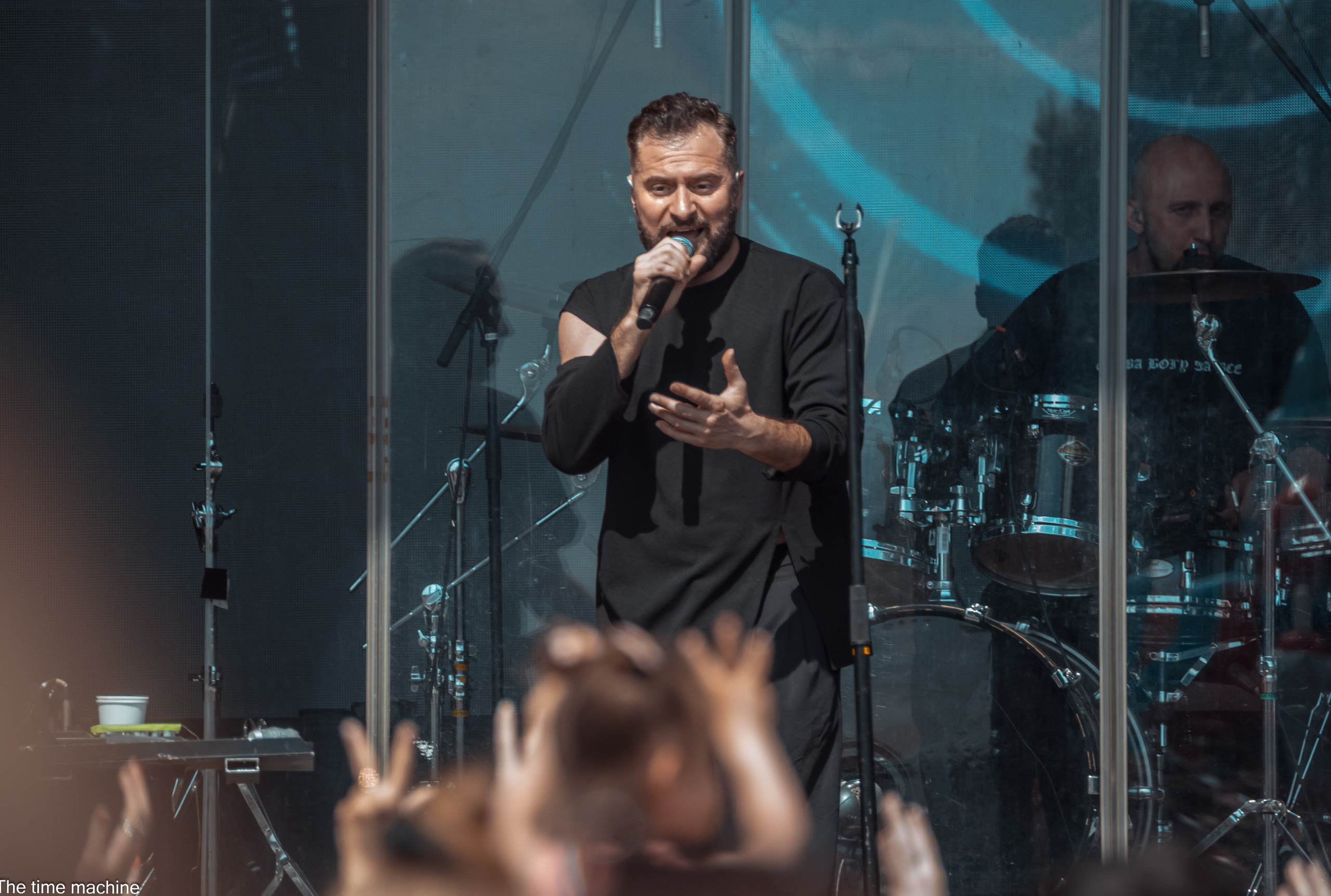 Концерт певца Ираклия Veer Mall 31.05.25. Фотограф для маркетплейсов Михаил Бове