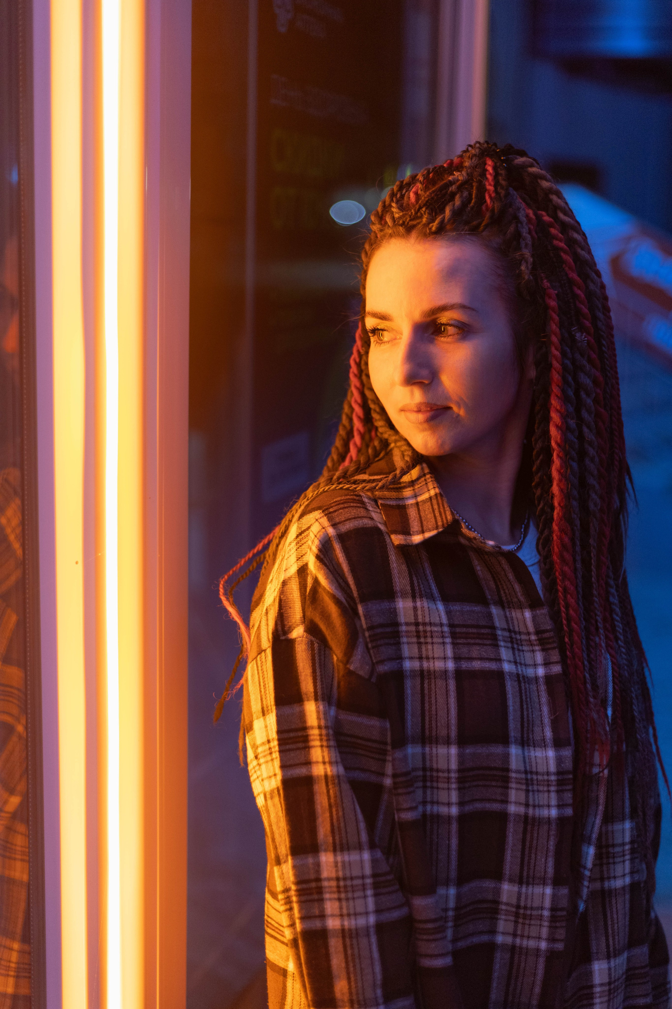 Уличная съемка с Алиной по ночному городу. Фотограф в Армянске, Красноперекопске