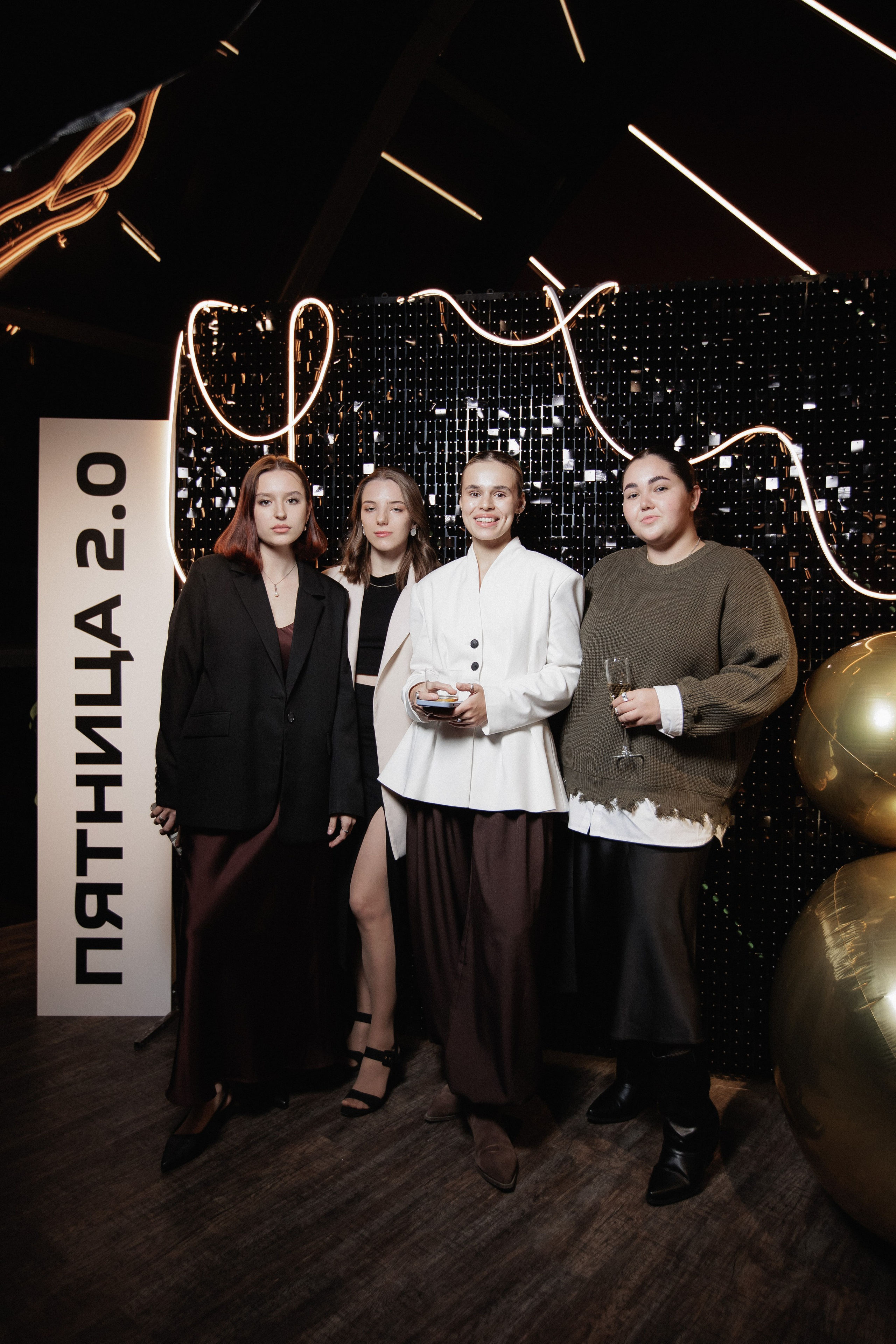 ПЯТНИЦА 2.0. СВОИ. ФОТООТЧЕТЫ-СОБЫТИЯ-МЕСТА