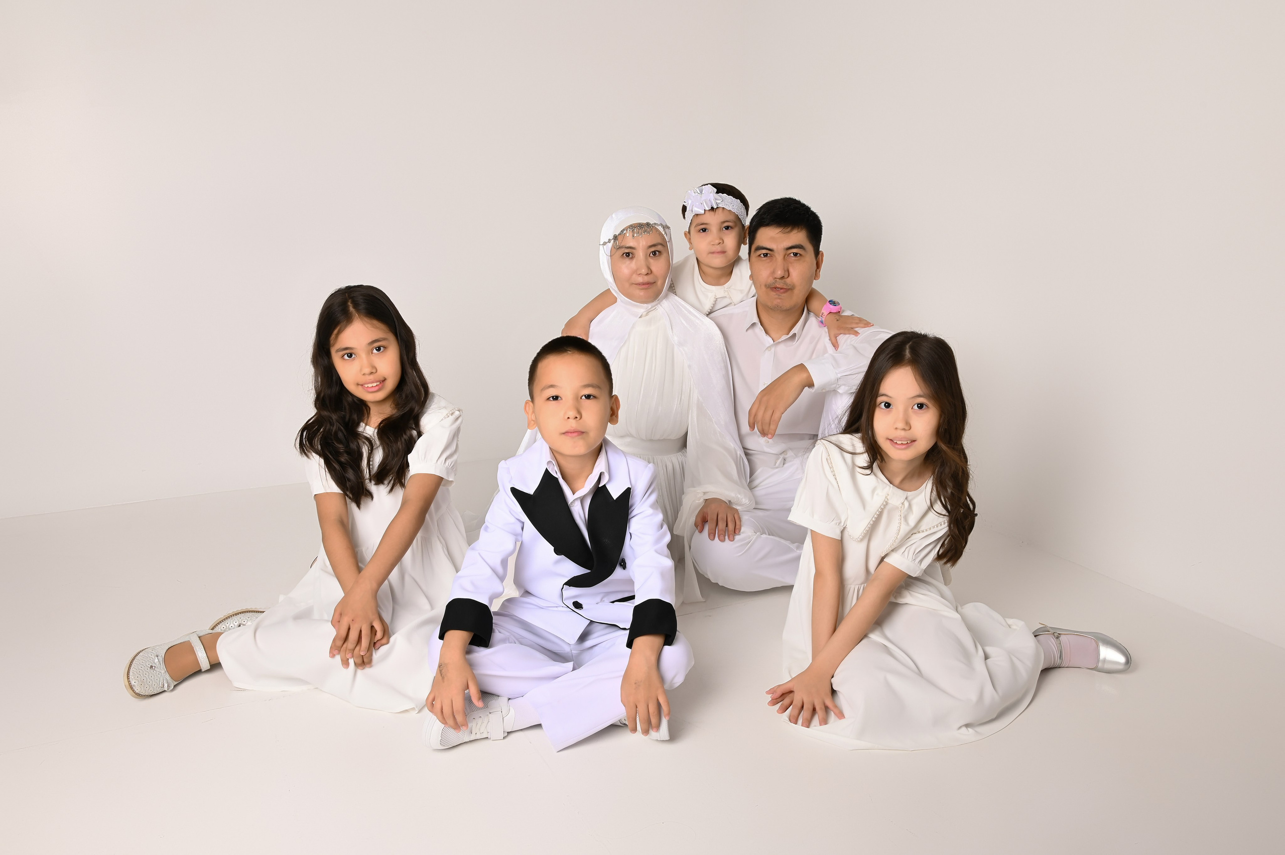 Семейные фотосессии. Фотограф Новорожденных и семейный Элла Огай г. Сатпаев