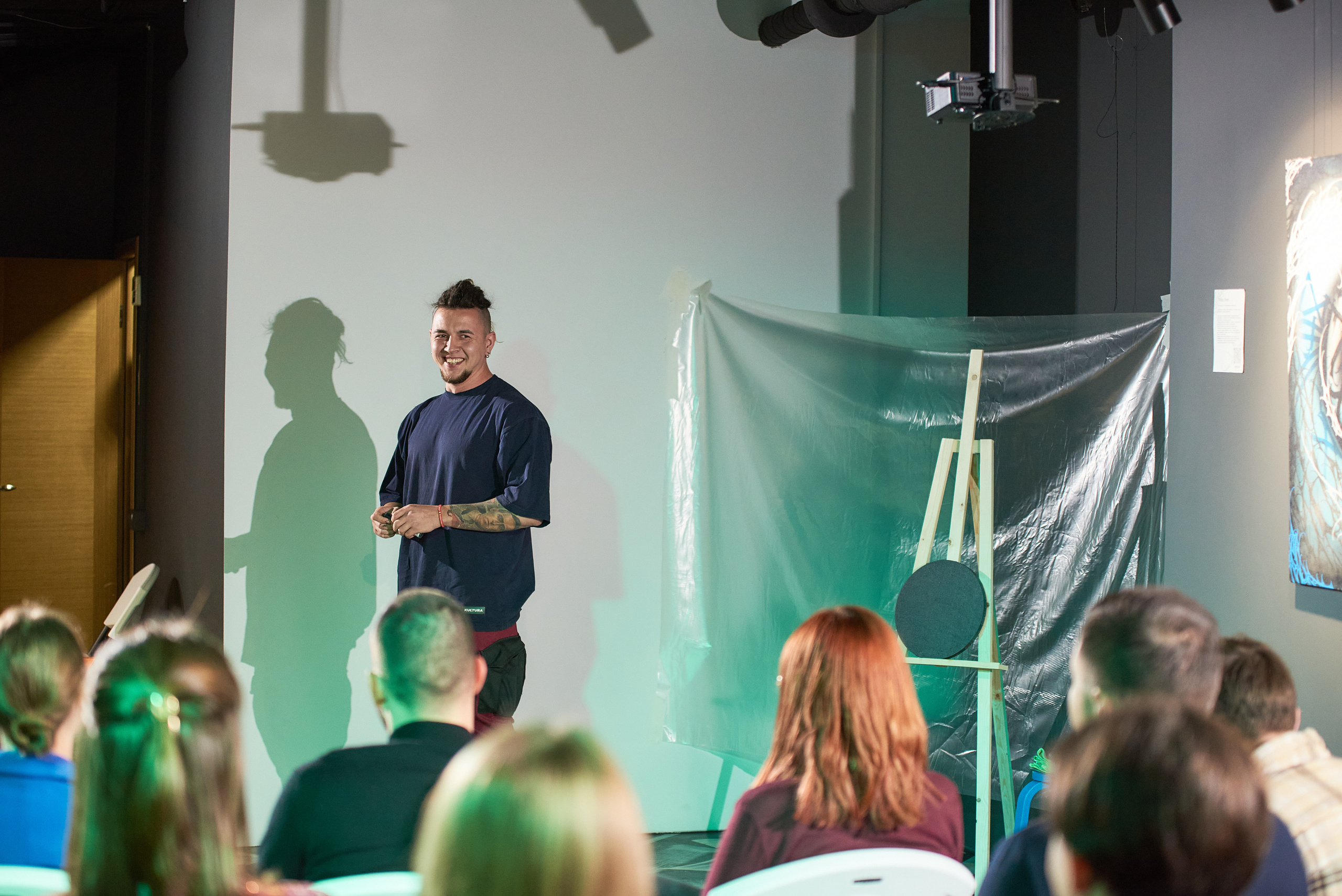 Выставка-перфоманс «Действие». Профессиональный фотограф (Краснодар) Роман Гончаров