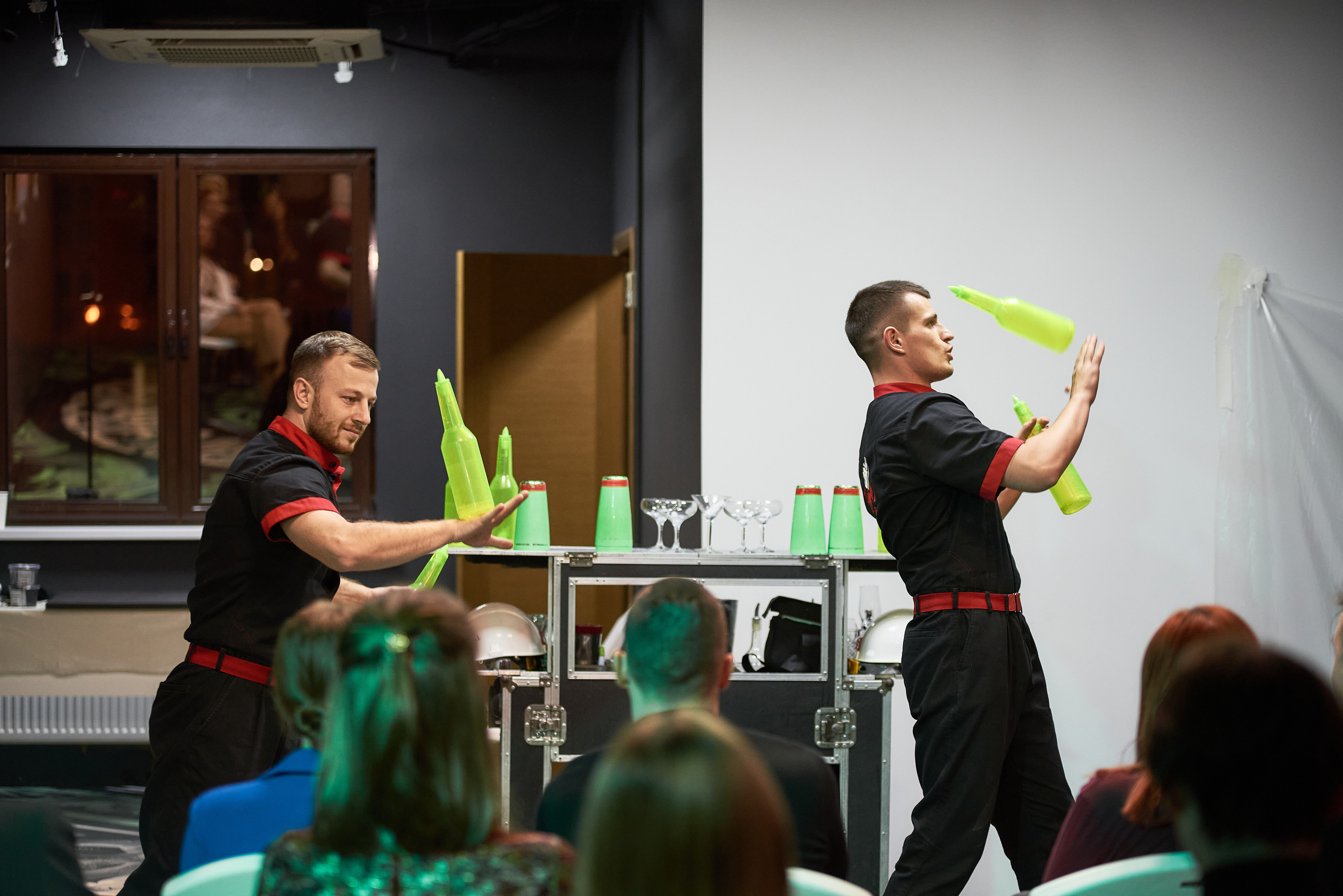 Выставка-перфоманс «Действие». Профессиональный фотограф (Краснодар) Роман Гончаров