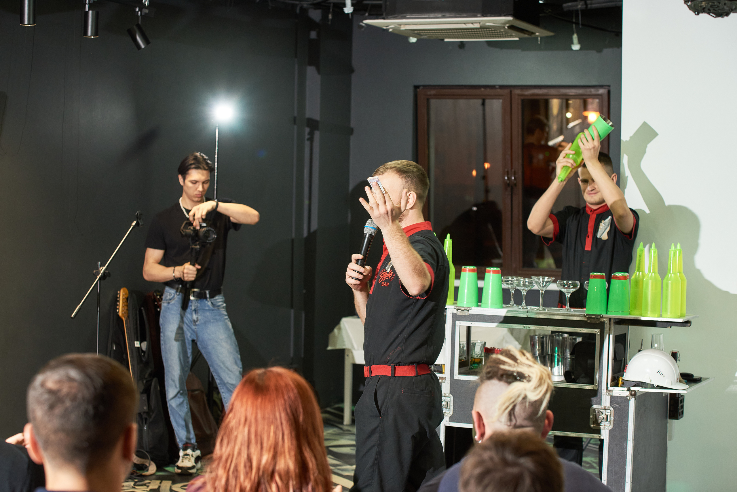 Выставка-перфоманс «Действие». Профессиональный фотограф (Краснодар) Роман Гончаров