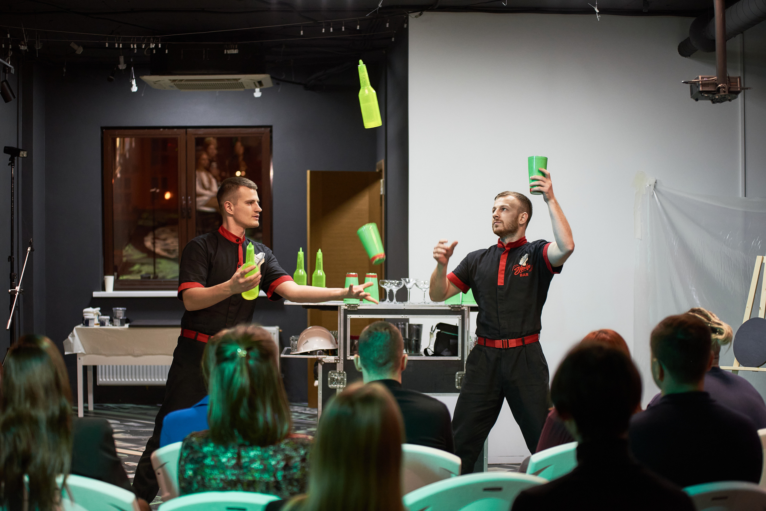 Выставка-перфоманс «Действие». Профессиональный фотограф (Краснодар) Роман Гончаров