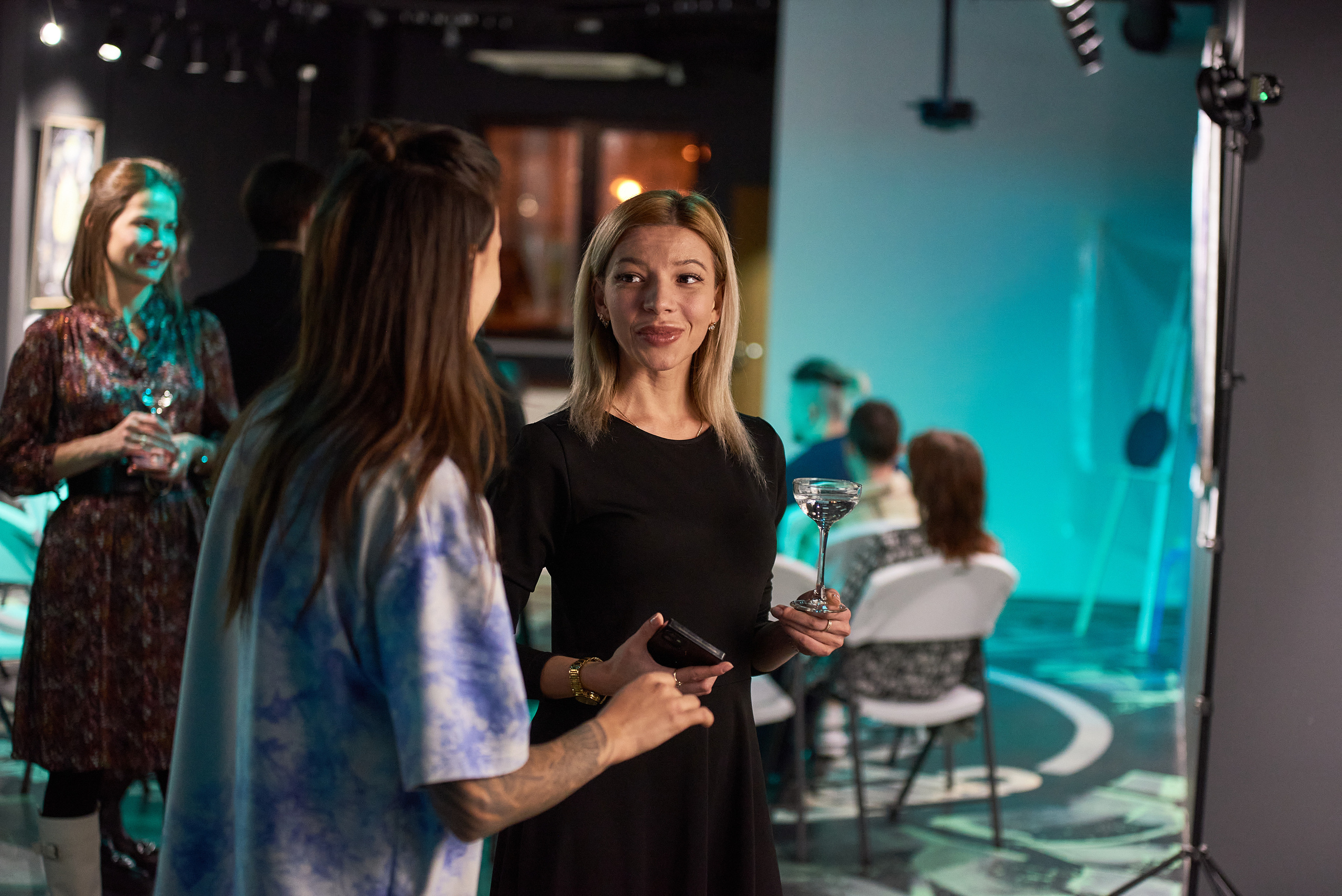 Выставка-перфоманс «Действие». Профессиональный фотограф (Краснодар) Роман Гончаров