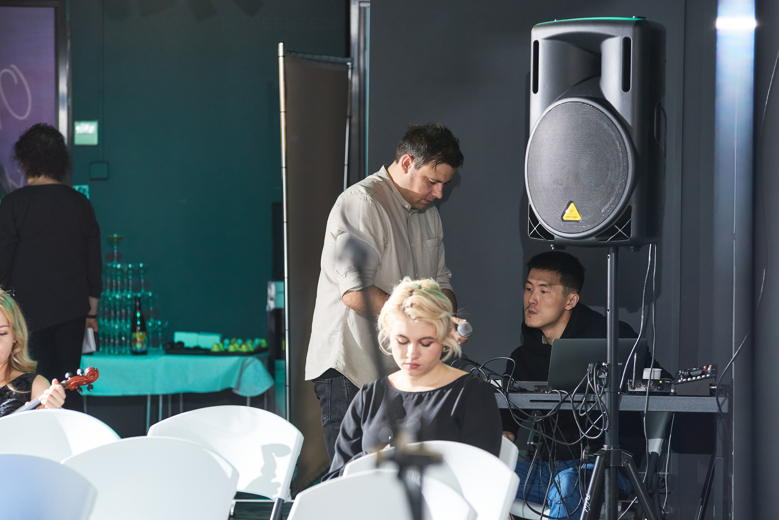 Выставка-перфоманс «Действие». Профессиональный фотограф (Краснодар) Роман Гончаров