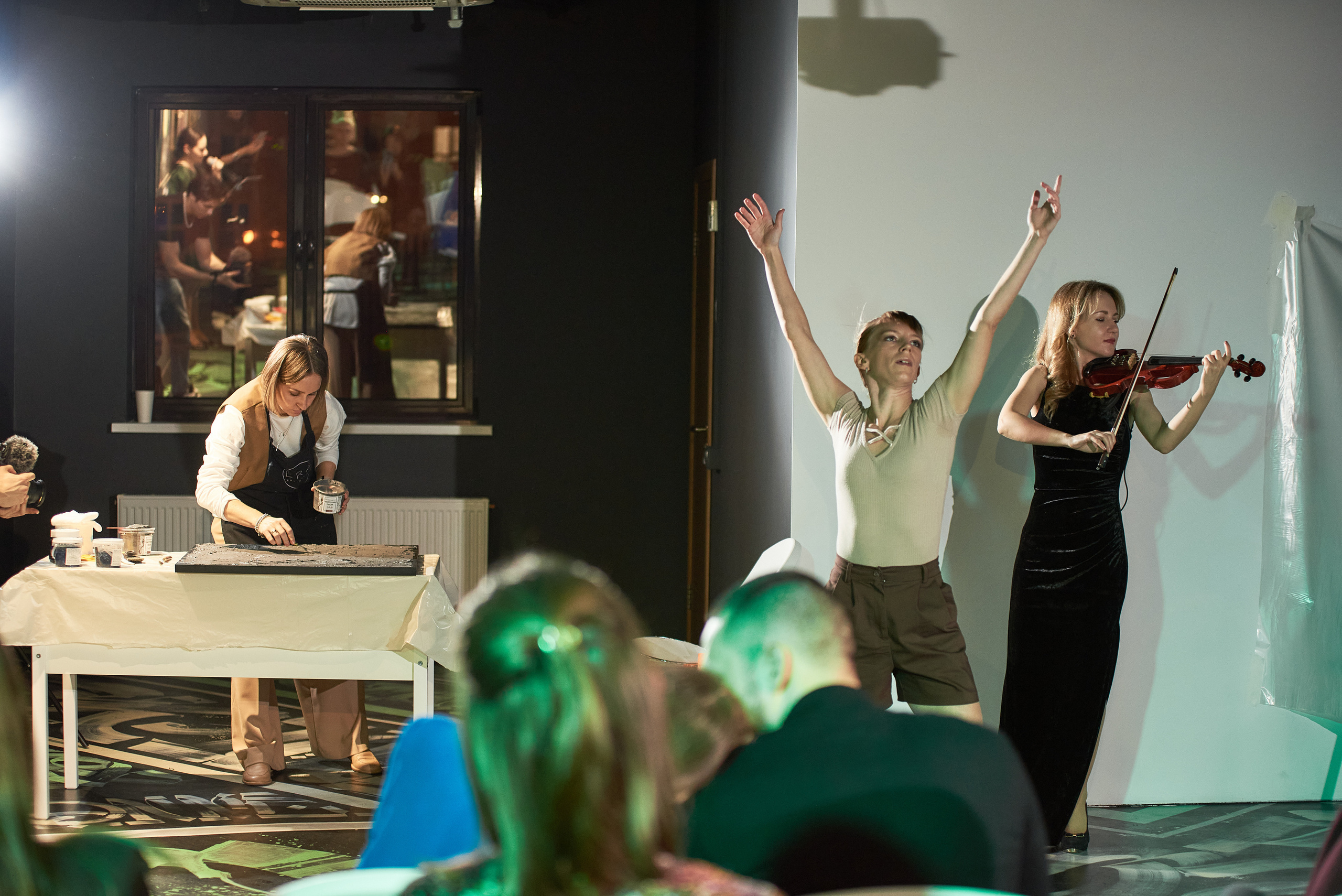 Выставка-перфоманс «Действие». Профессиональный фотограф (Краснодар) Роман Гончаров