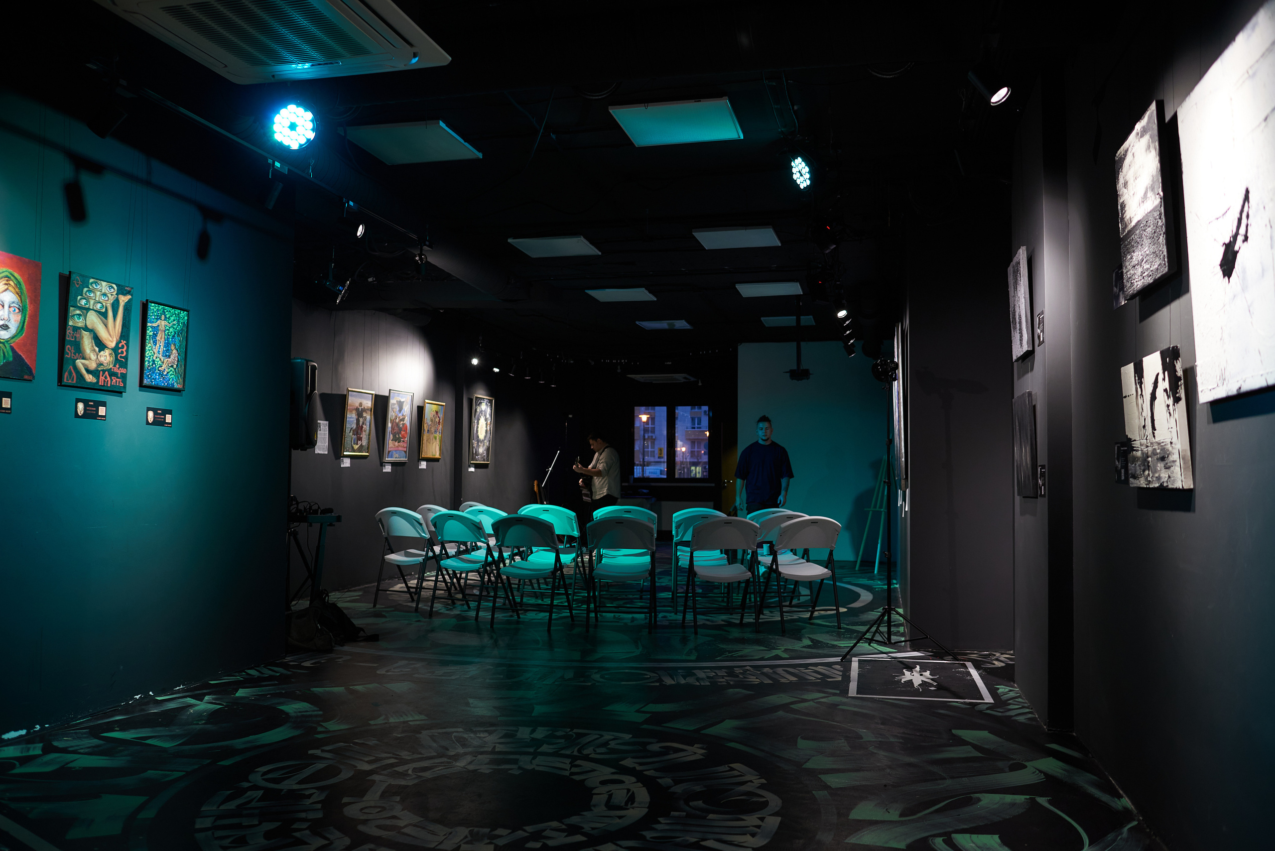 Выставка-перфоманс «Действие». Профессиональный фотограф (Краснодар) Роман Гончаров