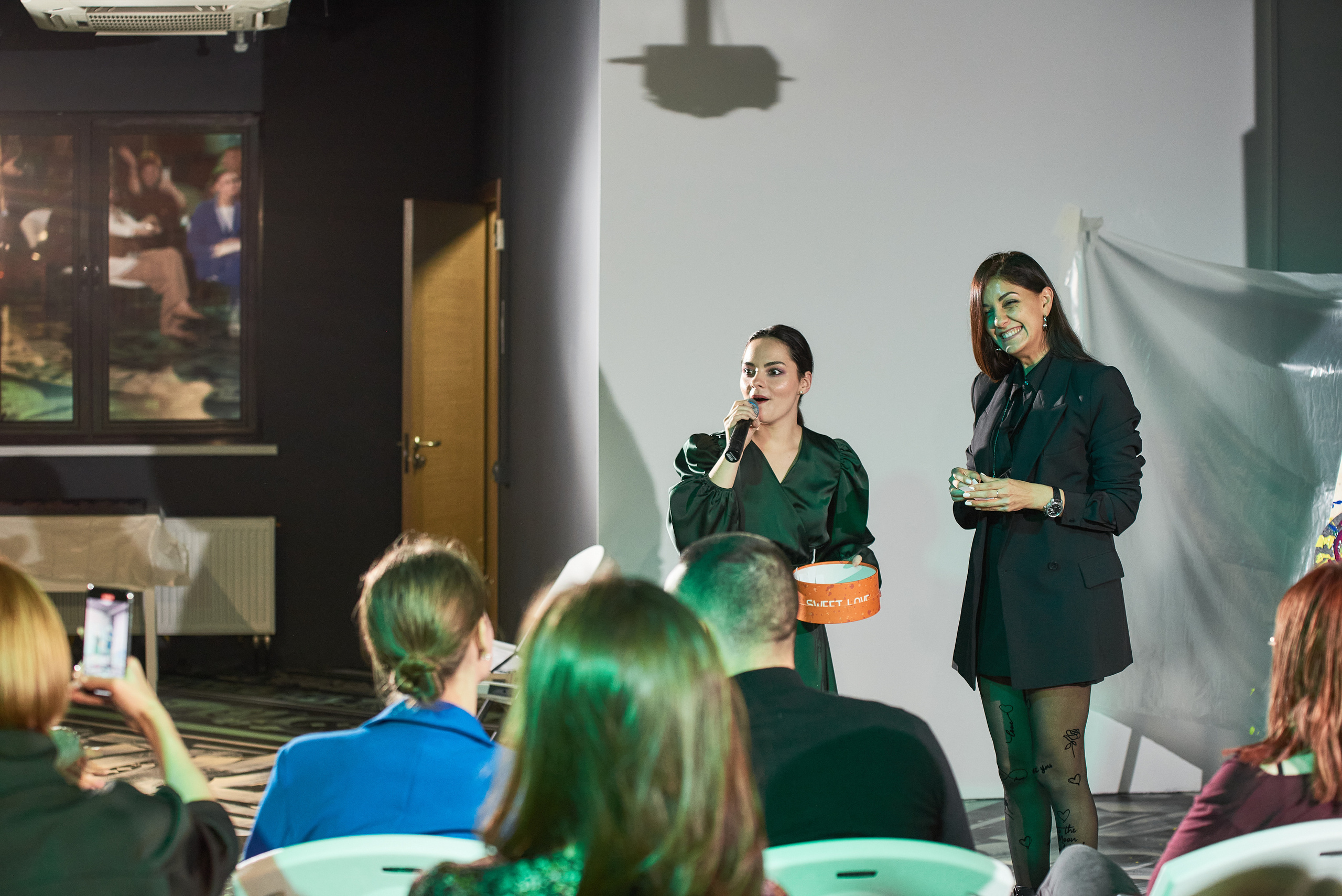 Выставка-перфоманс «Действие». Профессиональный фотограф (Краснодар) Роман Гончаров