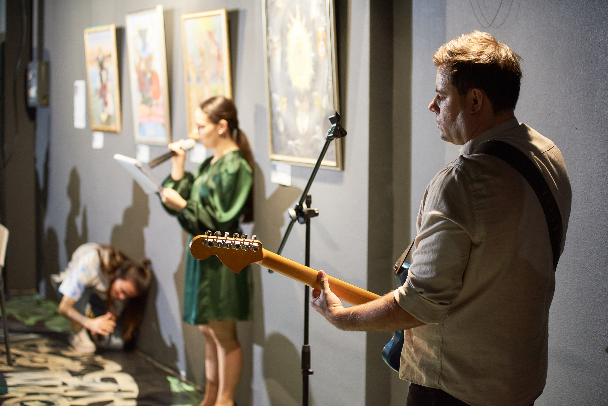 Выставка-перфоманс «Действие». Профессиональный фотограф (Краснодар) Роман Гончаров
