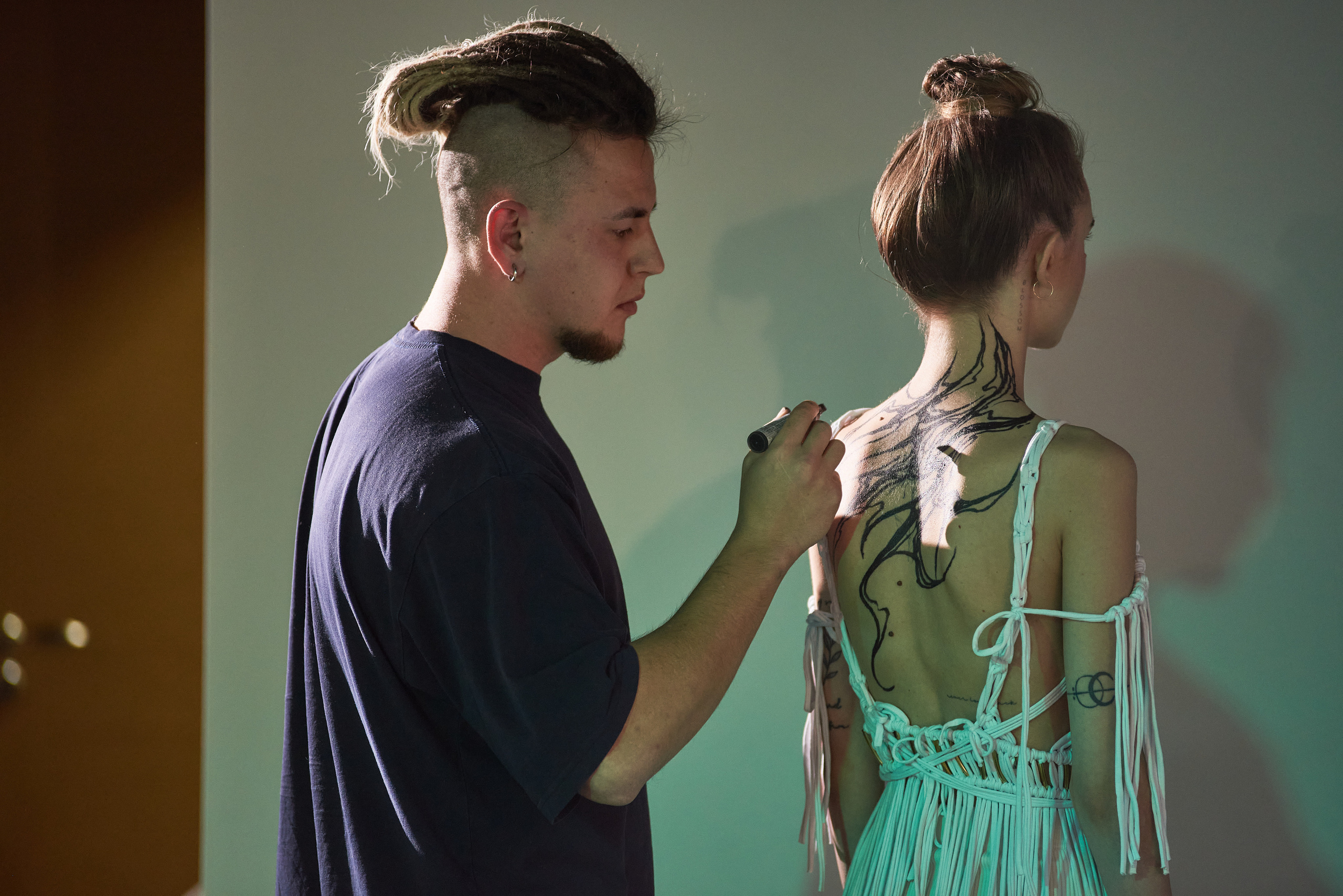 Выставка-перфоманс «Действие». Профессиональный фотограф (Краснодар) Роман Гончаров