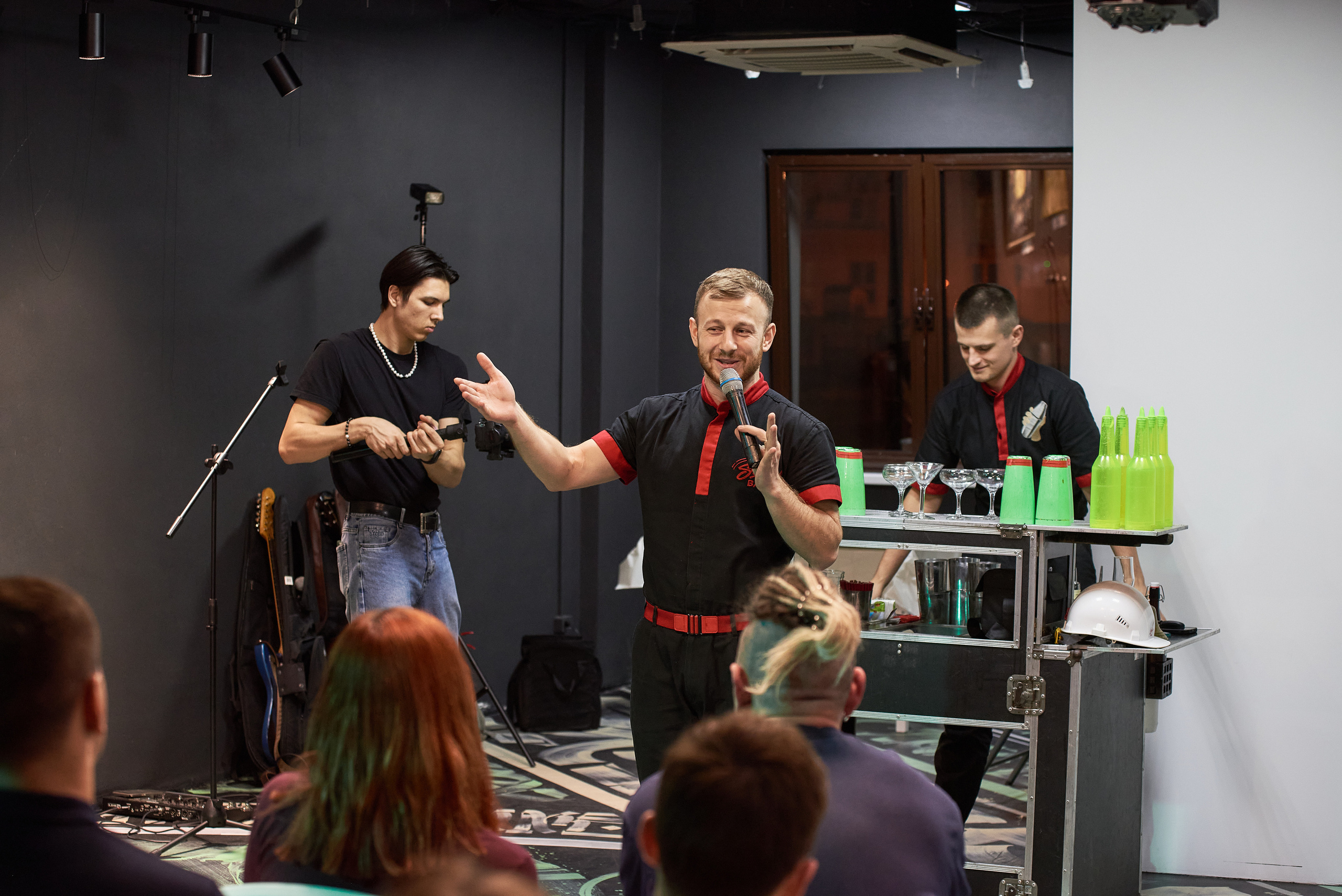 Выставка-перфоманс «Действие». Профессиональный фотограф (Краснодар) Роман Гончаров