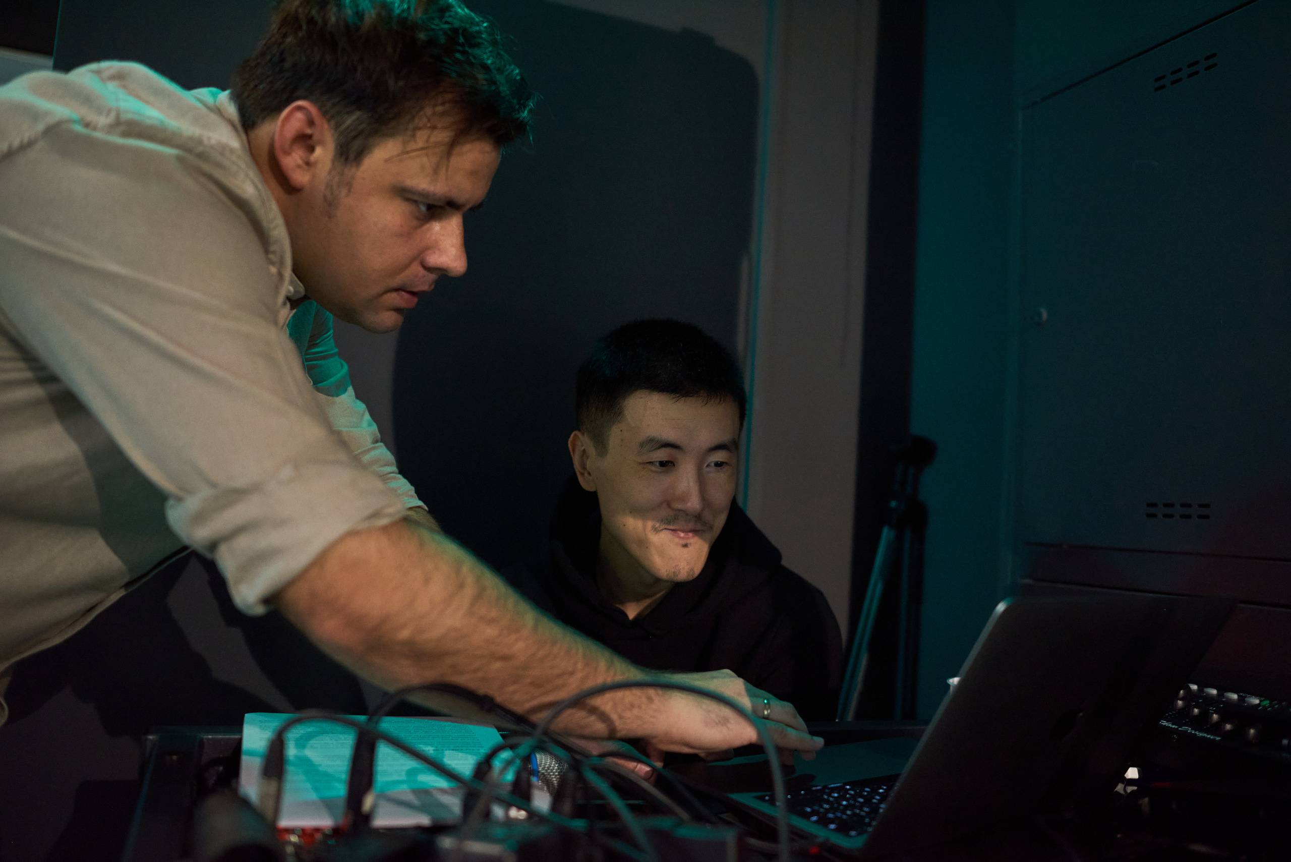 Выставка-перфоманс «Действие». Профессиональный фотограф (Краснодар) Роман Гончаров