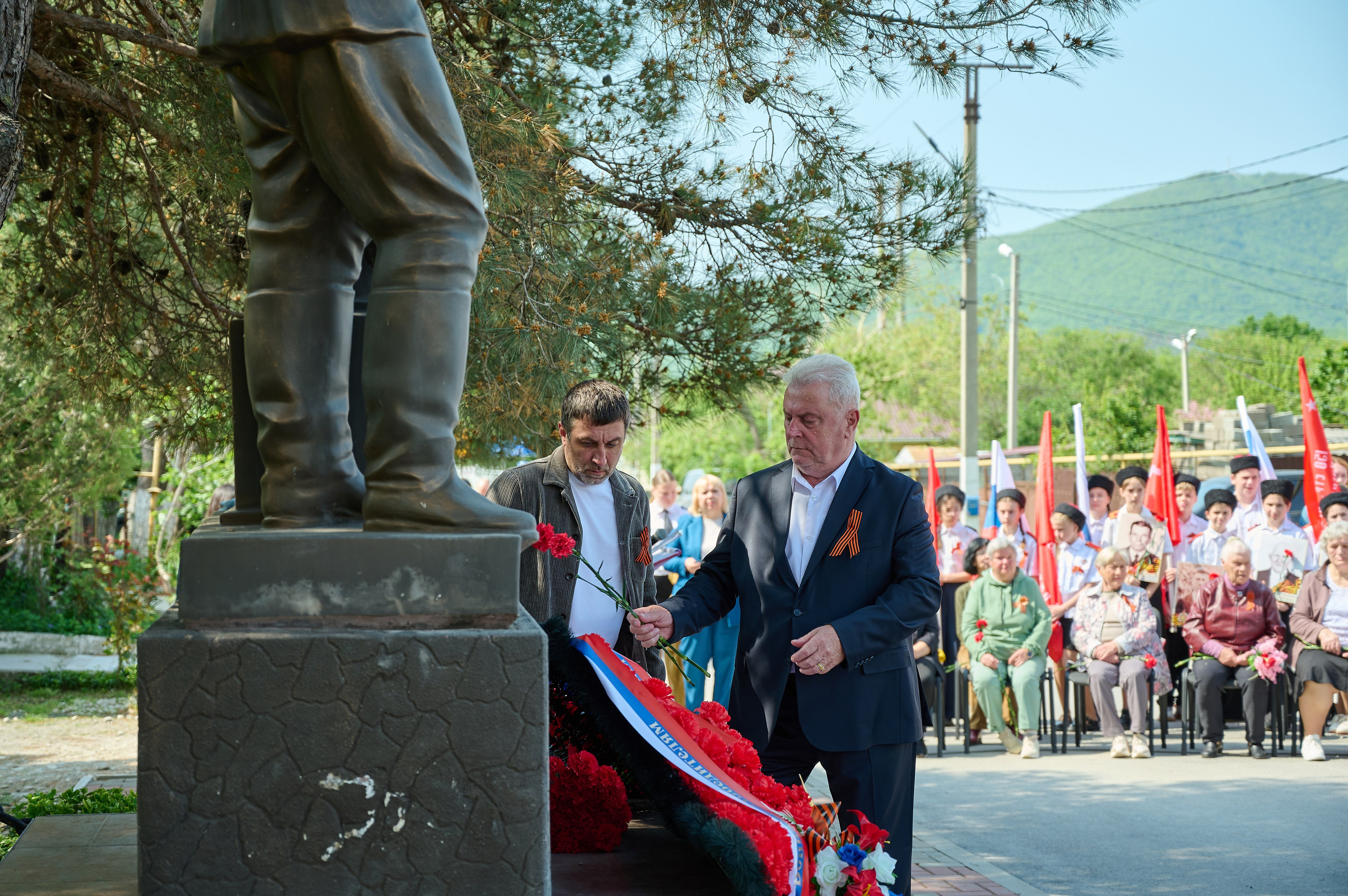 Митинг к 9 мая в с. Виноградное. Жизнь курорта Кабардинка в фотографиях