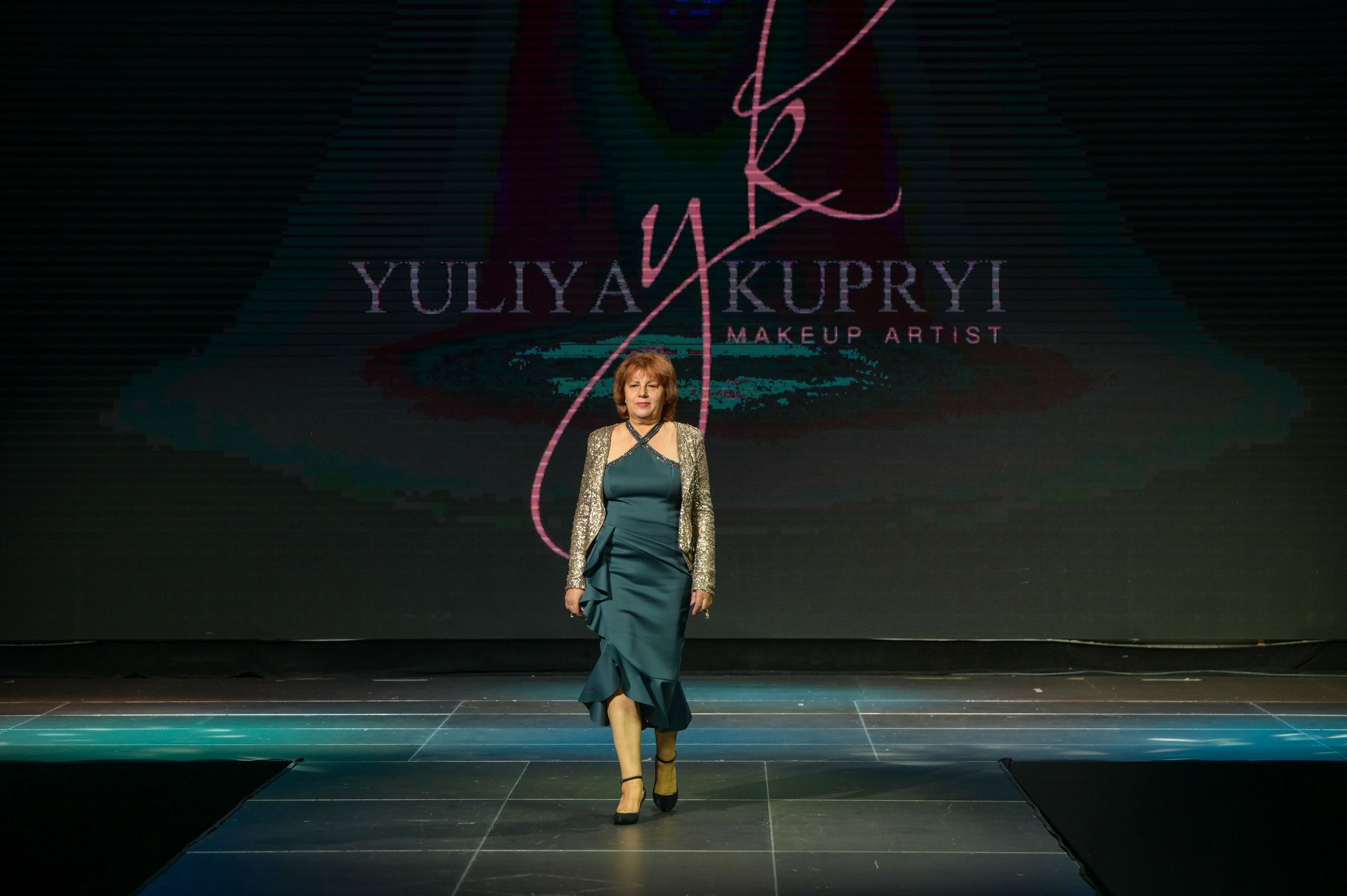 Fashion Show Photos. Фотоуслуги, услуги фотографа, фотографирование важных событий