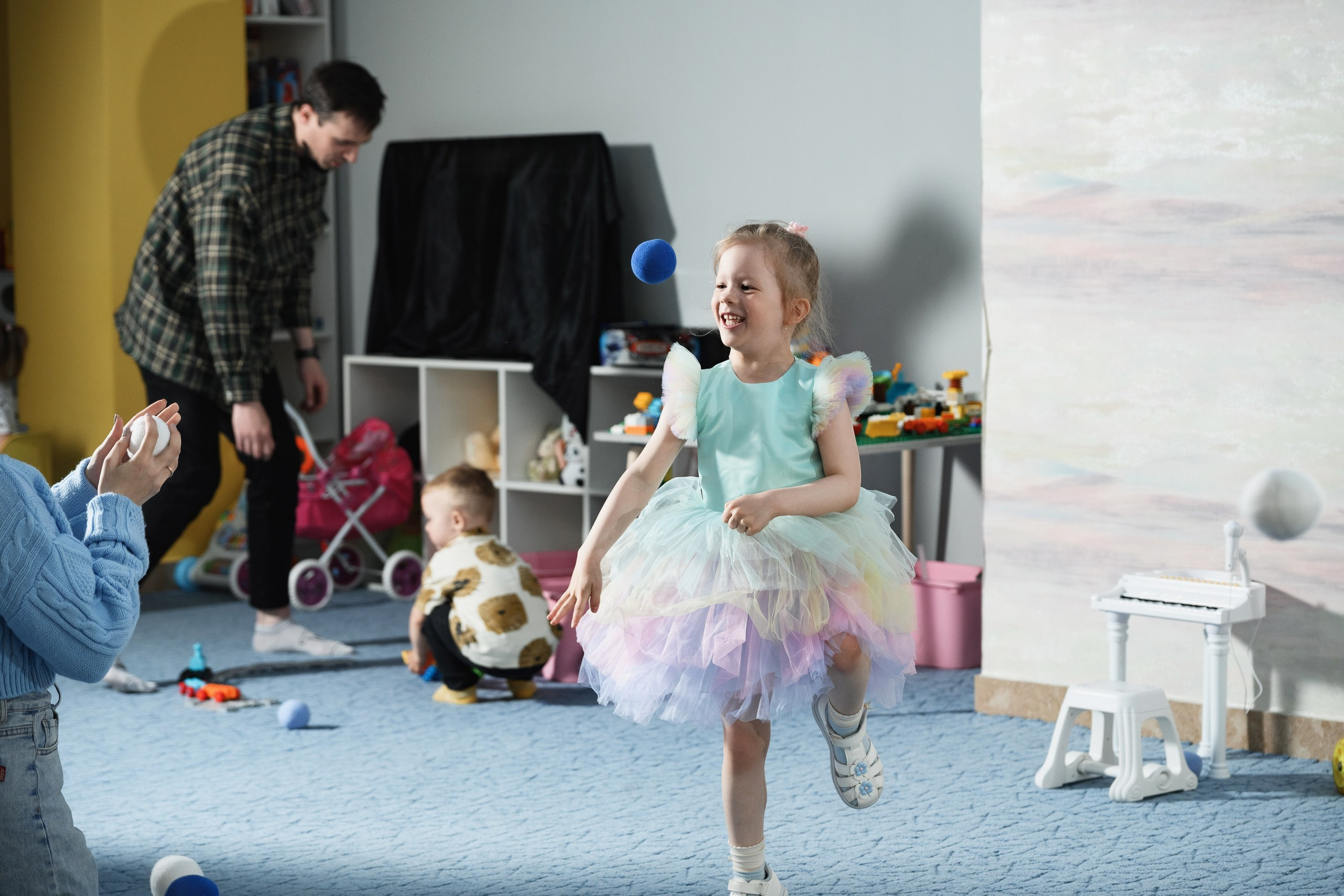 Фотосъемка детского дня рождения в Петропавловске-Камчатском, Яркая фотосессия детского праздника в Петропавловске-Камчатском, Фотосъемка дня рождения ребенка в Петропавловске-Камчатском, Веселые и эмоциональные фото детского праздника в Петропавловске-Камчатском, Стоимость фотосъемки детского дня рождения в Петропавловске-Камчатском.