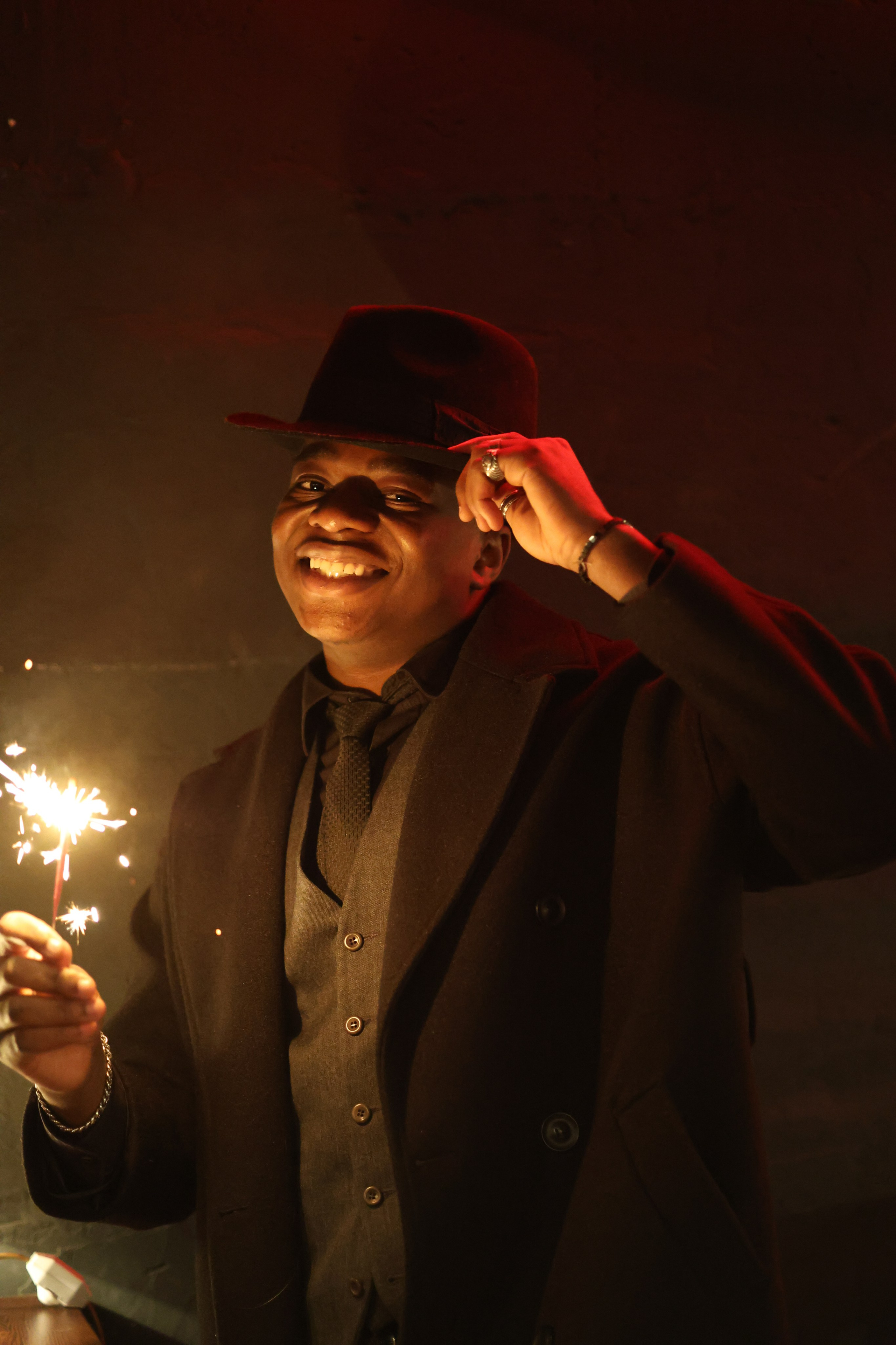 Новосибирск. Коммерческий фотограф для маркетплейсов Wildberries и Ozon в Новосибирске — фото и видео для брендов