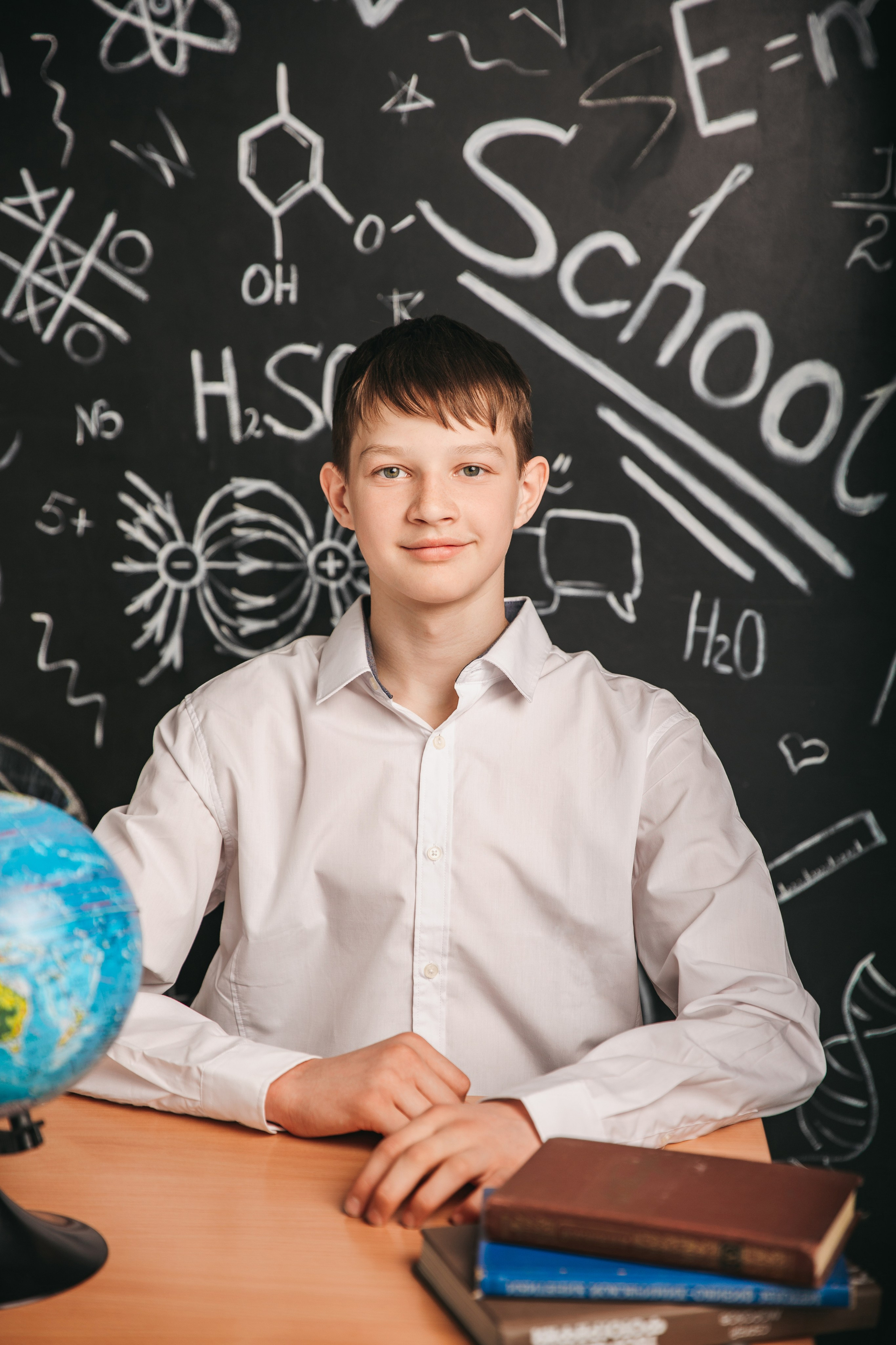 Выпускник школы. Фотокниги и выпускные альбомы в Иваново