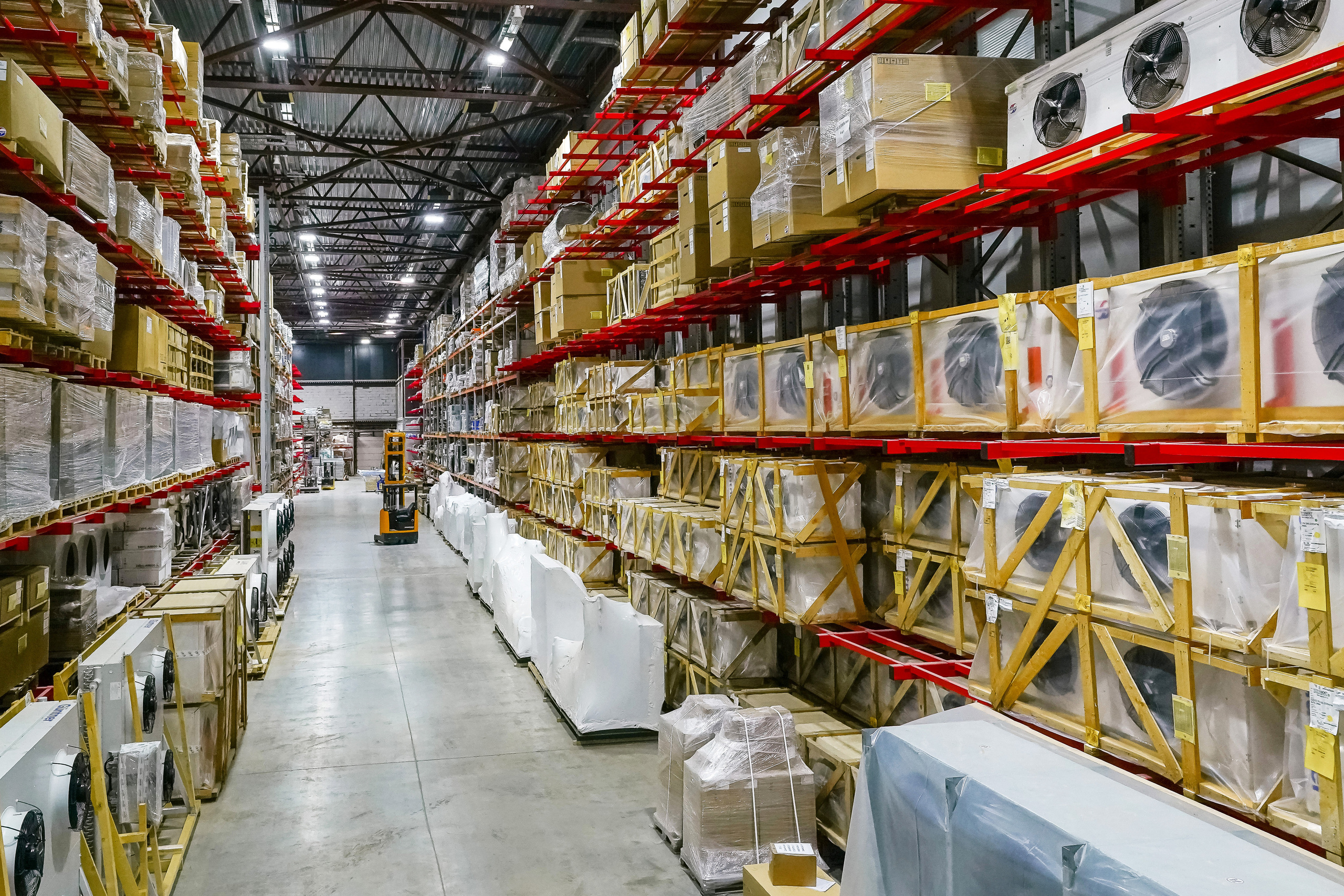 Промышленная съемка складских помещений в Мытищах
