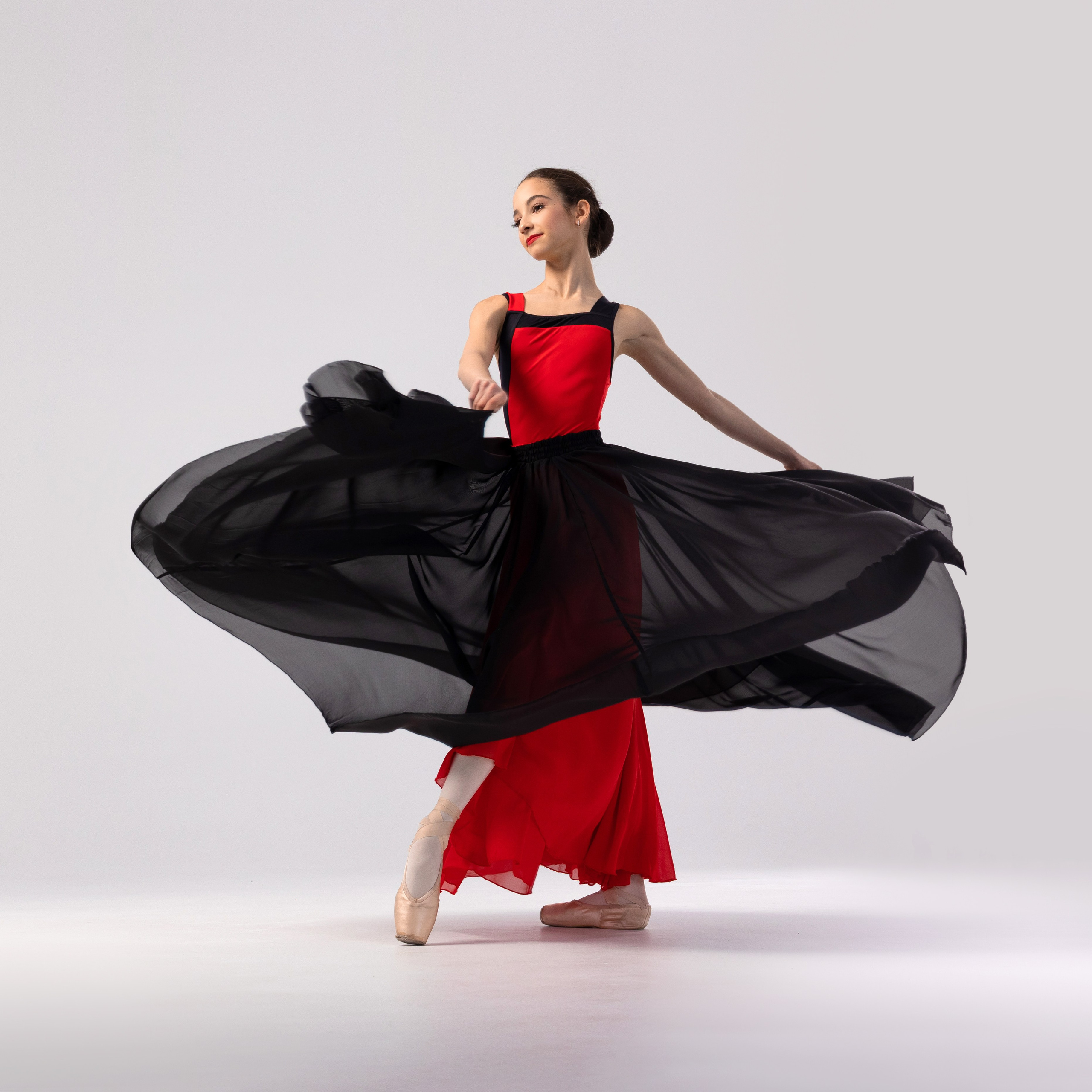 Юбка воздушная двухсторонняя красно-чёрная напрокат бесплатно. Балетный фотограф Алина Ханько — Душа Балета