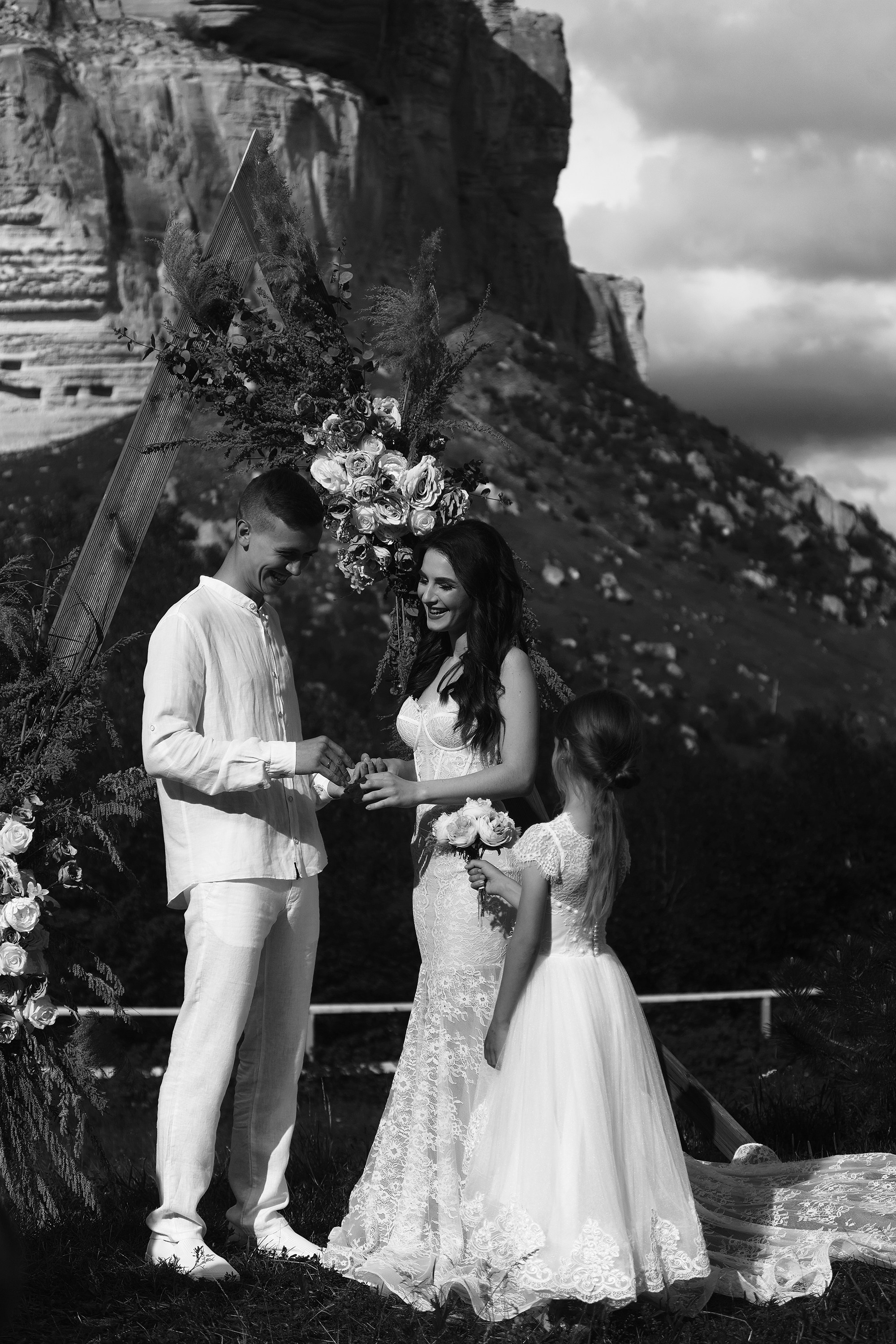 Свадебная фотосъёмка в Крыму и Краснодаре. Фотограф Александр Кудинов, Крым: Легкие съемки, живые эмоции