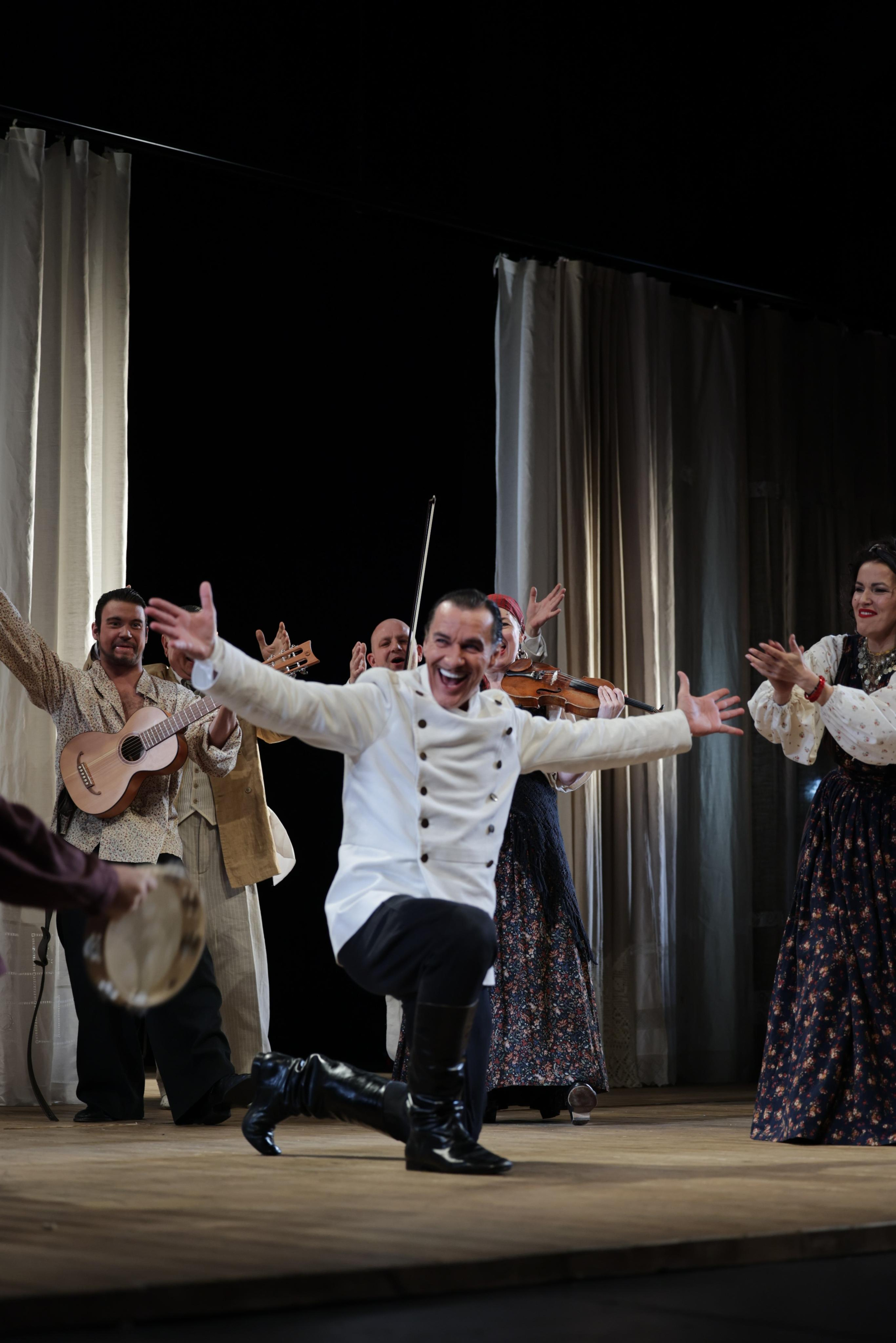 «ДЯДЯ ЖОРЖ». Театр Сатиры. Москва, улицы, театр и артисты, друзья и мир фото Владимир Кашицин