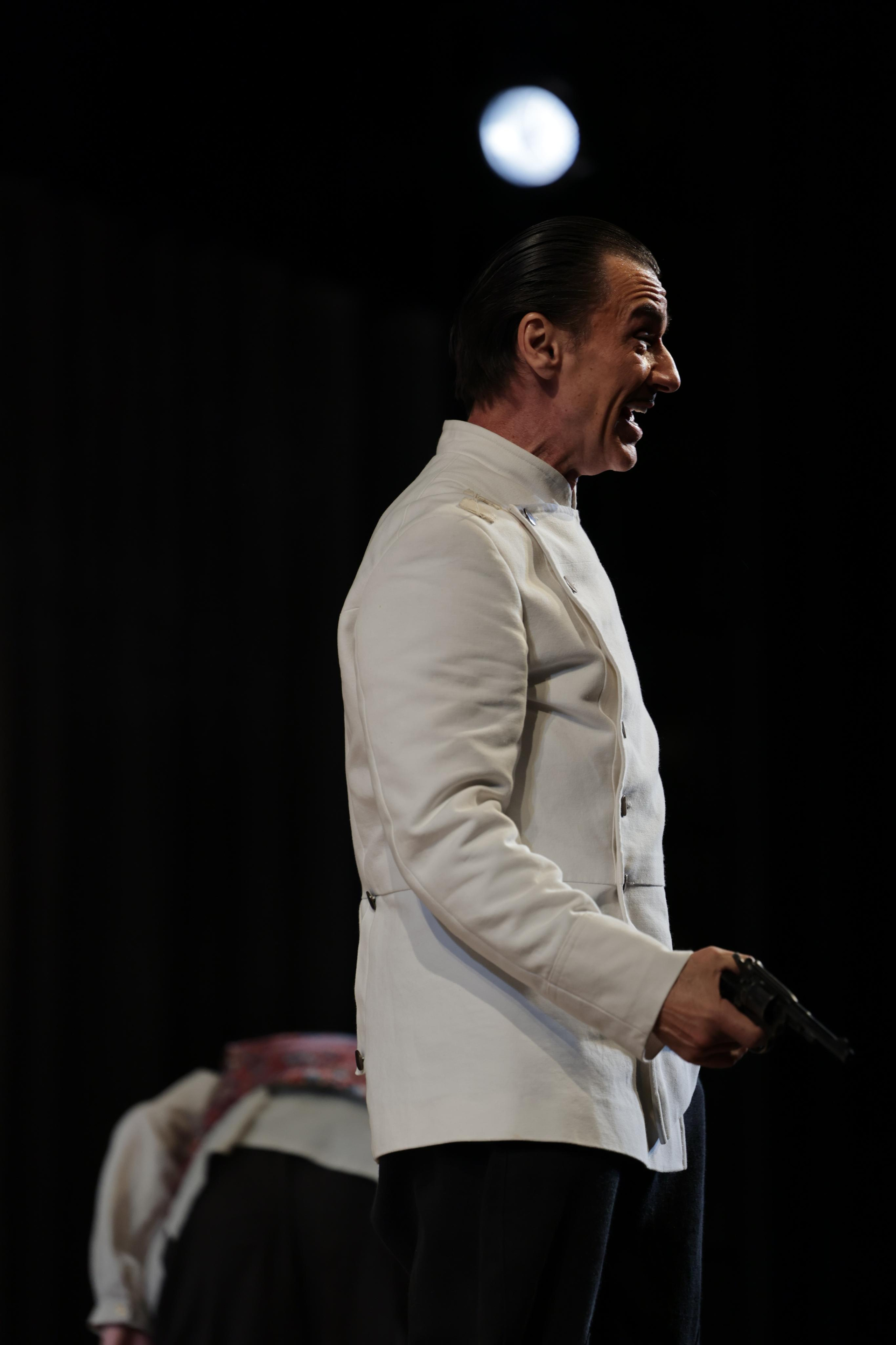 «ДЯДЯ ЖОРЖ». Театр Сатиры. Москва, улицы, театр и артисты, друзья и мир фото Владимир Кашицин