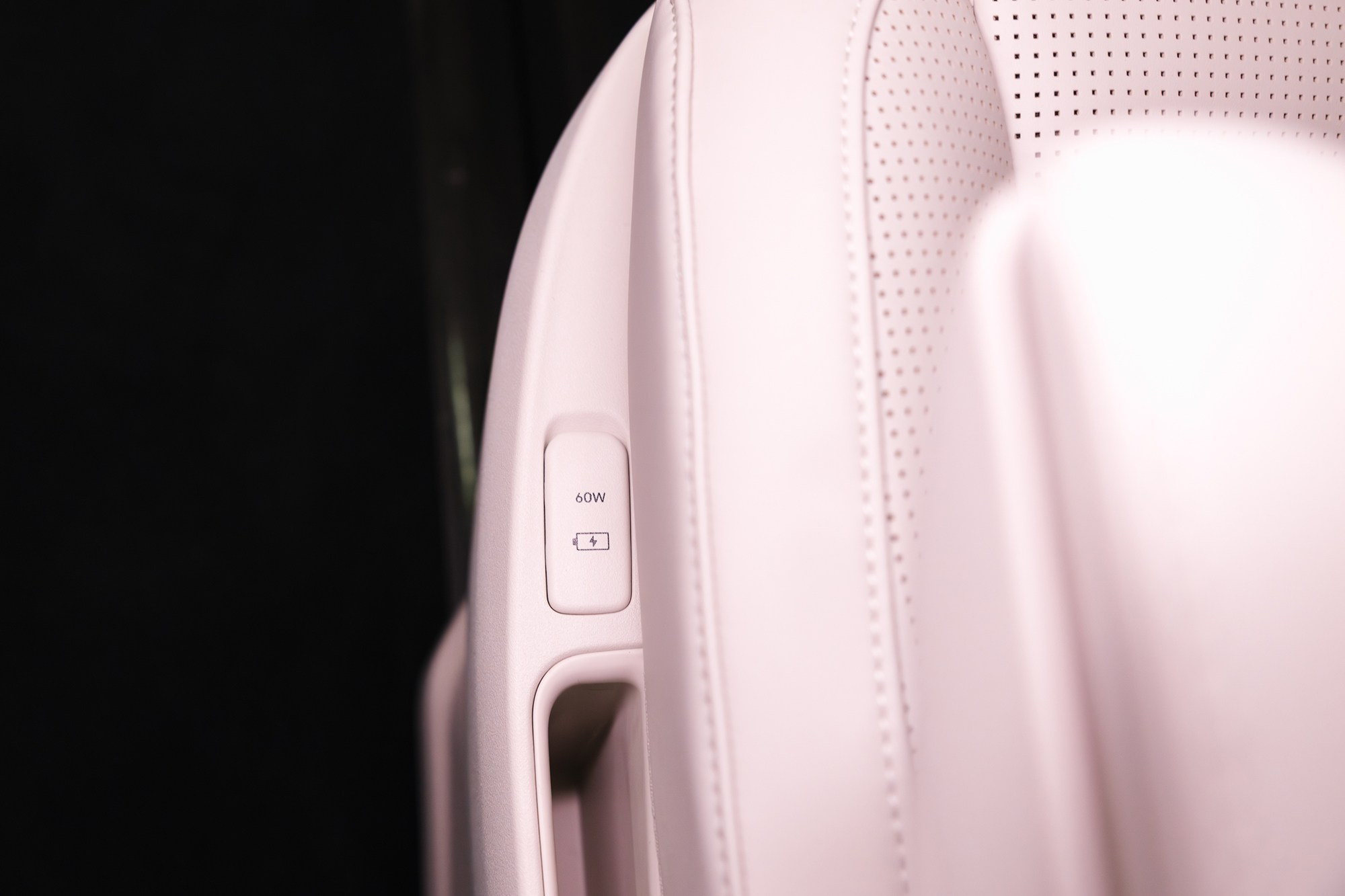 Lynk & Co 900 Ultra 2,0hyb 4WD AT (734 л. с.), 2025 г, 2,0 л бензин. Автосалон «Х-Авто»