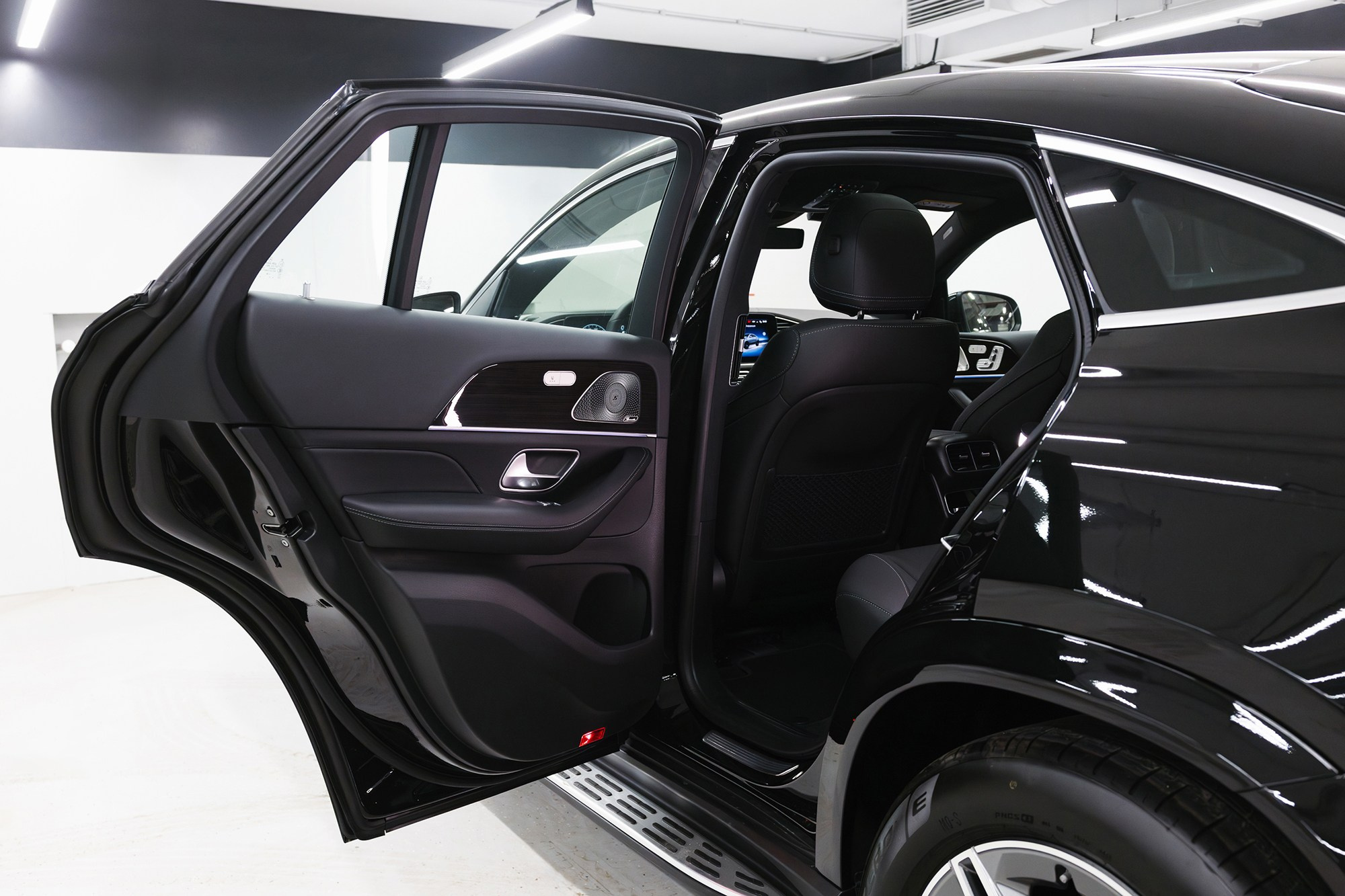 Продажа нового Mercedes-Benz GLE 450 3.0 4MATIC 9G-Tronic в Москве. Автосалон «Х-Авто»