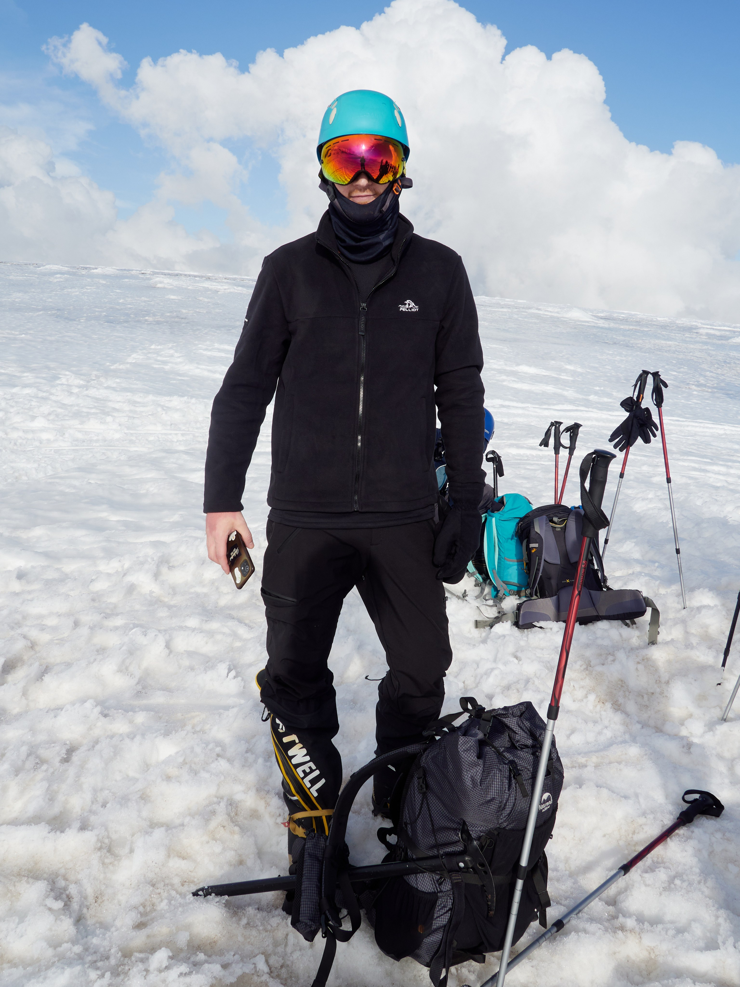 29.04 Заезд в хижины Акклиматизация на 4100. Горный, высотный Фотограф на Эльбрусе Георгий