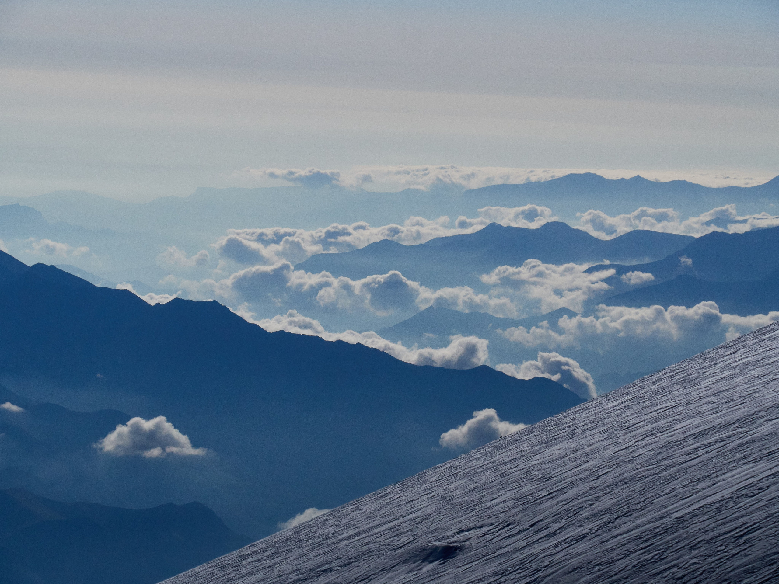 Горный, высотный Фотограф на Эльбрусе Георгий
