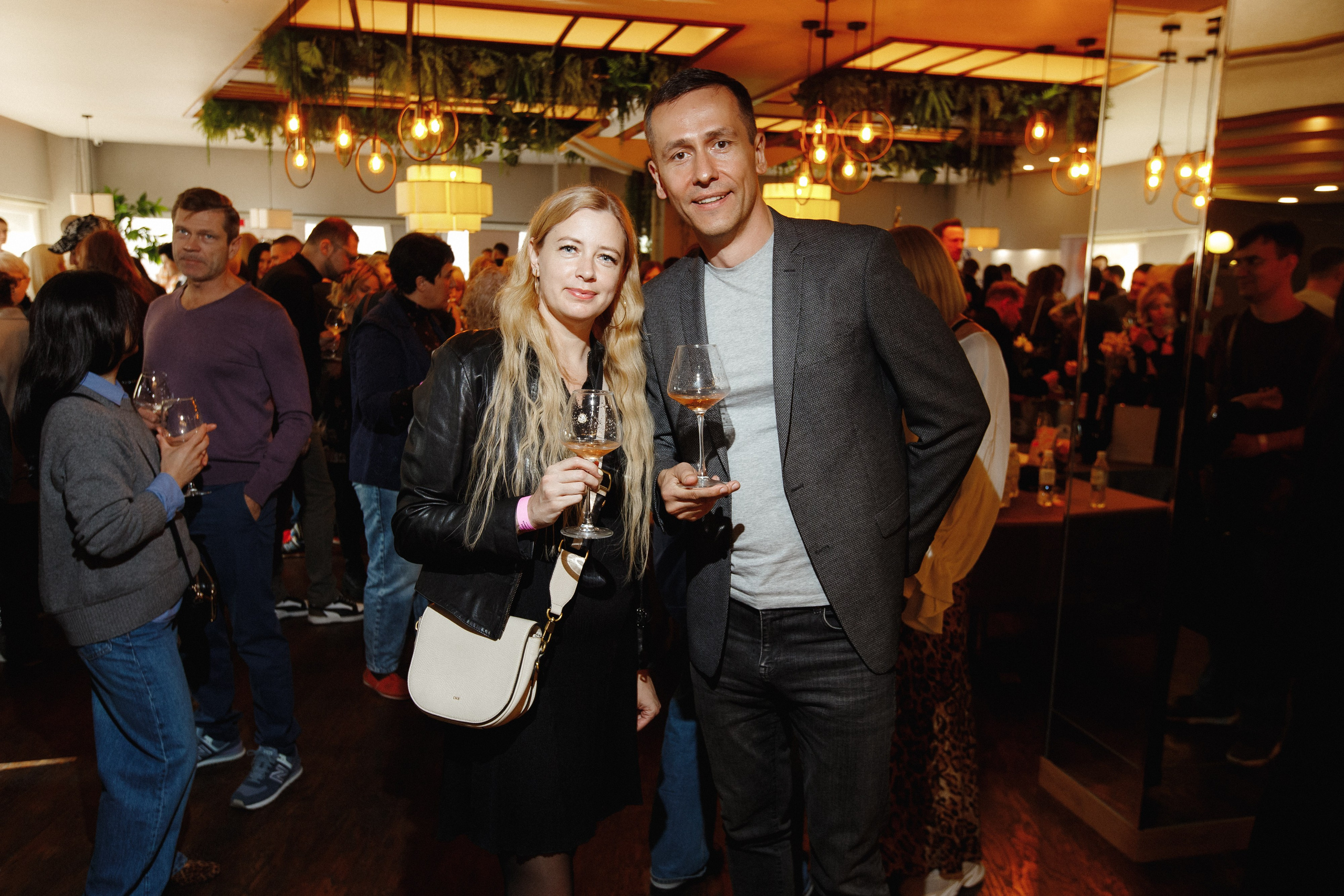 ФЕСТИВАЛЬ ИГРИСТЫХ ВИН. СВОИ. ФОТООТЧЕТЫ-СОБЫТИЯ-МЕСТА