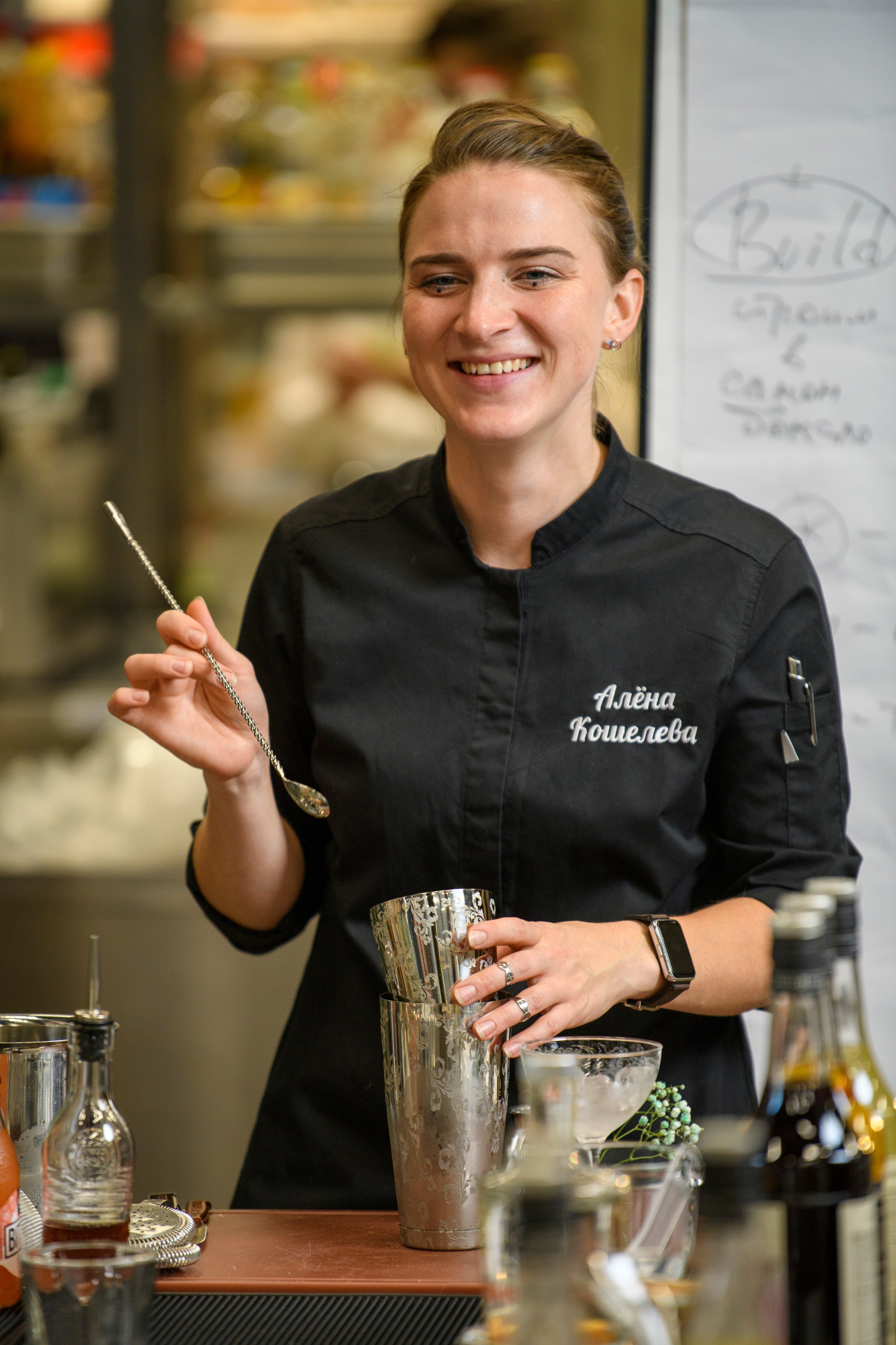 Бар — моя сцена: история Алены Кошелевой. Создание обучающих видеороликов Puponin Production