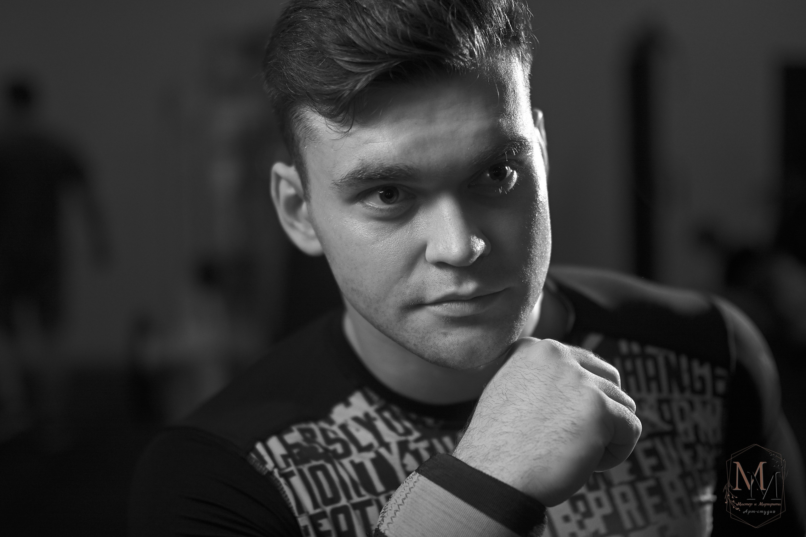 Фитнес фотосессии. Фотосессии в спортзале. Арт-студия "Мастер и Маргарита". Мужской портрет. Фотосессии в Сызрани. Фотосъемки в Сызрани. Фотограф в Сызрани.