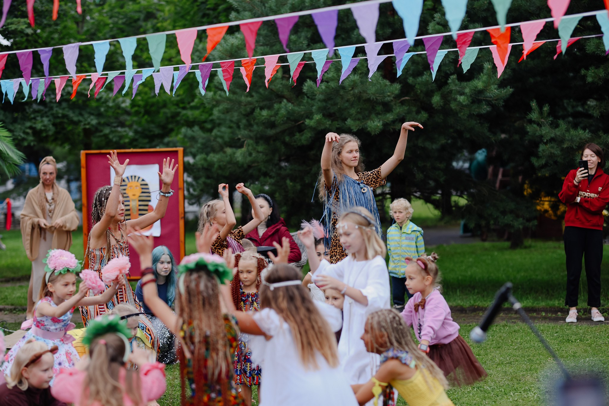 Репортажная съёмка детского праздника за городом. Женский фотограф в Москве Ксения Казакова
