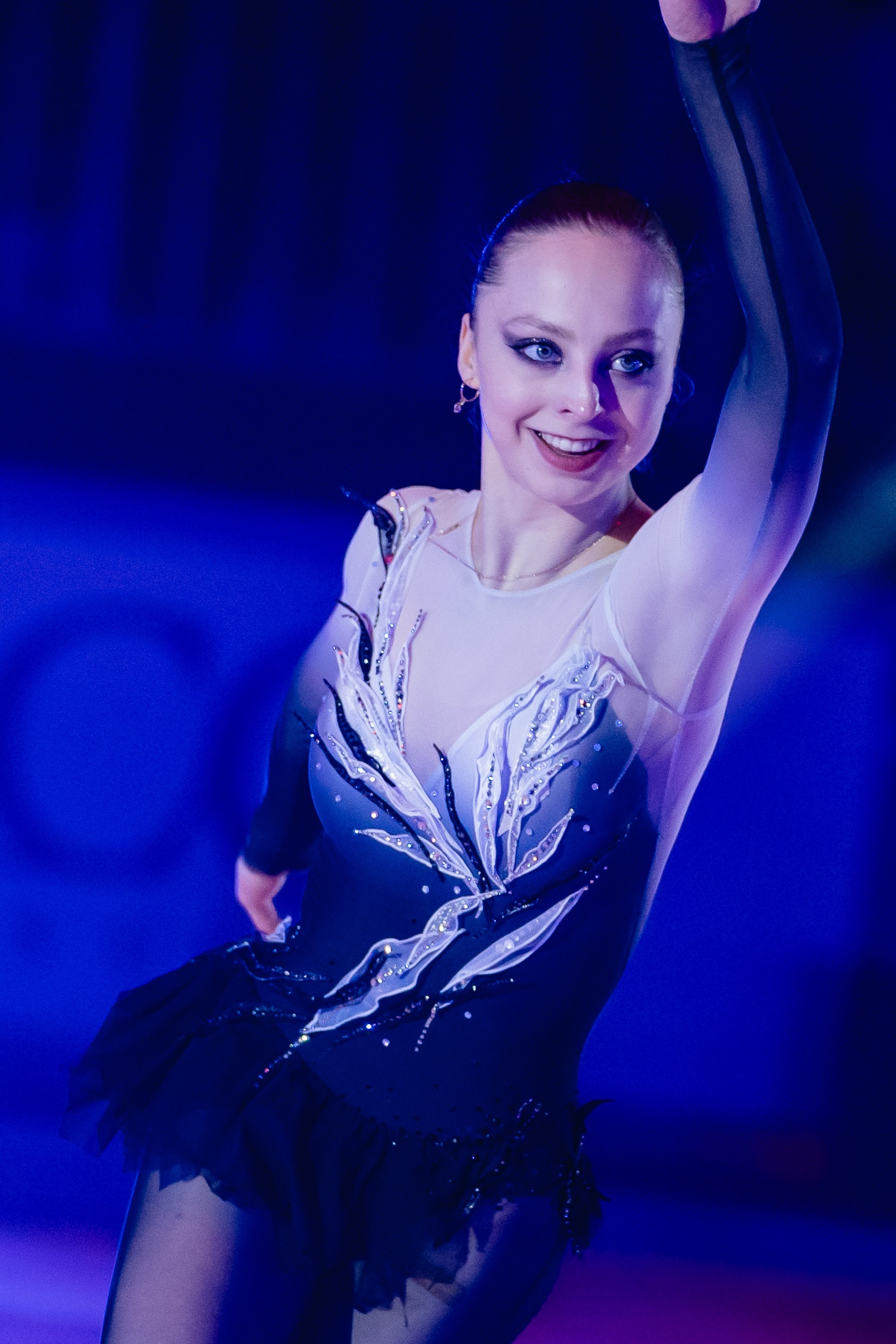 Шоу «Чемпионы на льду» в Новосибирске. Воробьева Ксения — Спортивный и танцевальный фотограф Новосибирск