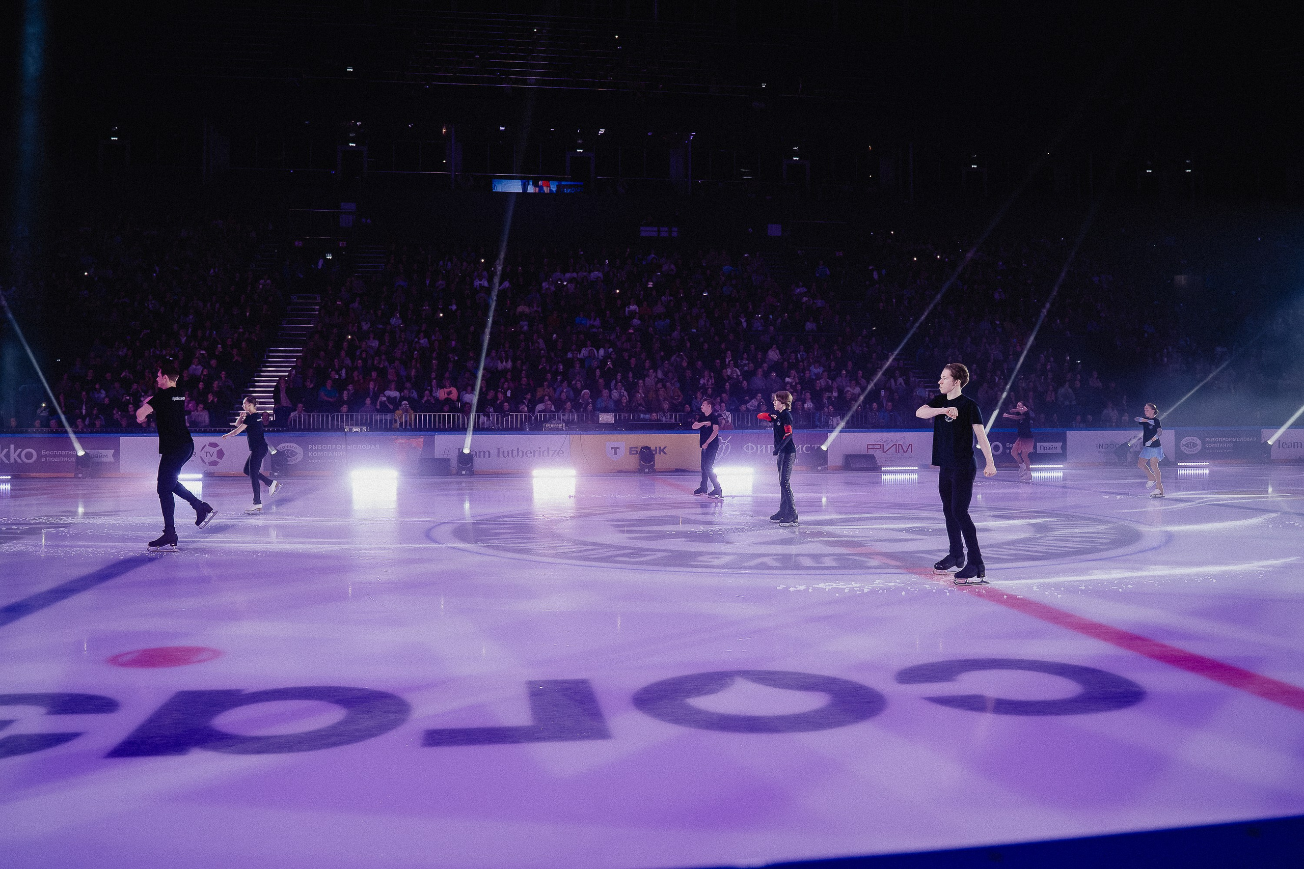 Шоу Этери Тутберидзе в Новосибирске. Воробьева Ксения — Спортивный и танцевальный фотограф Новосибирск