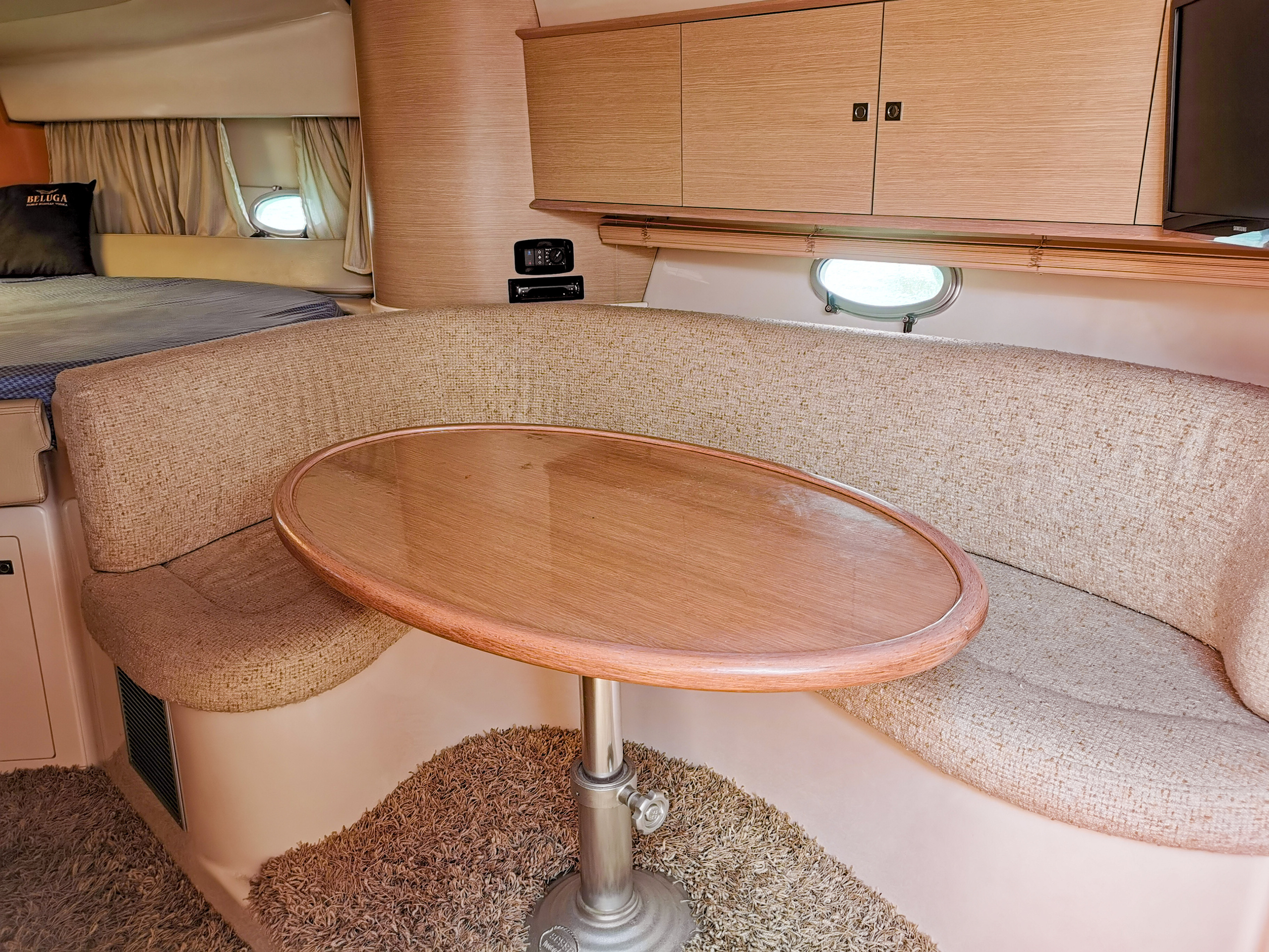 Комфорт катера в Сочи. Аренда Яхт и Катеров в Сочи