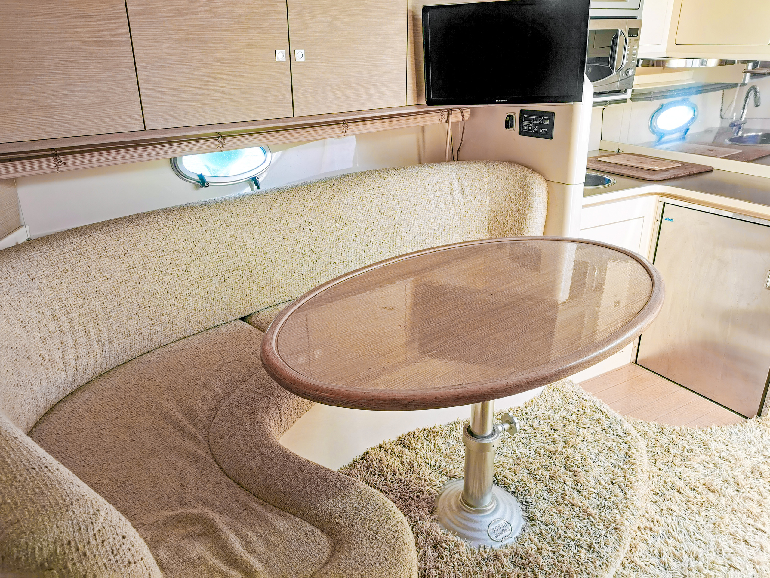 Комфорт катера в Сочи. Аренда Яхт и Катеров в Сочи